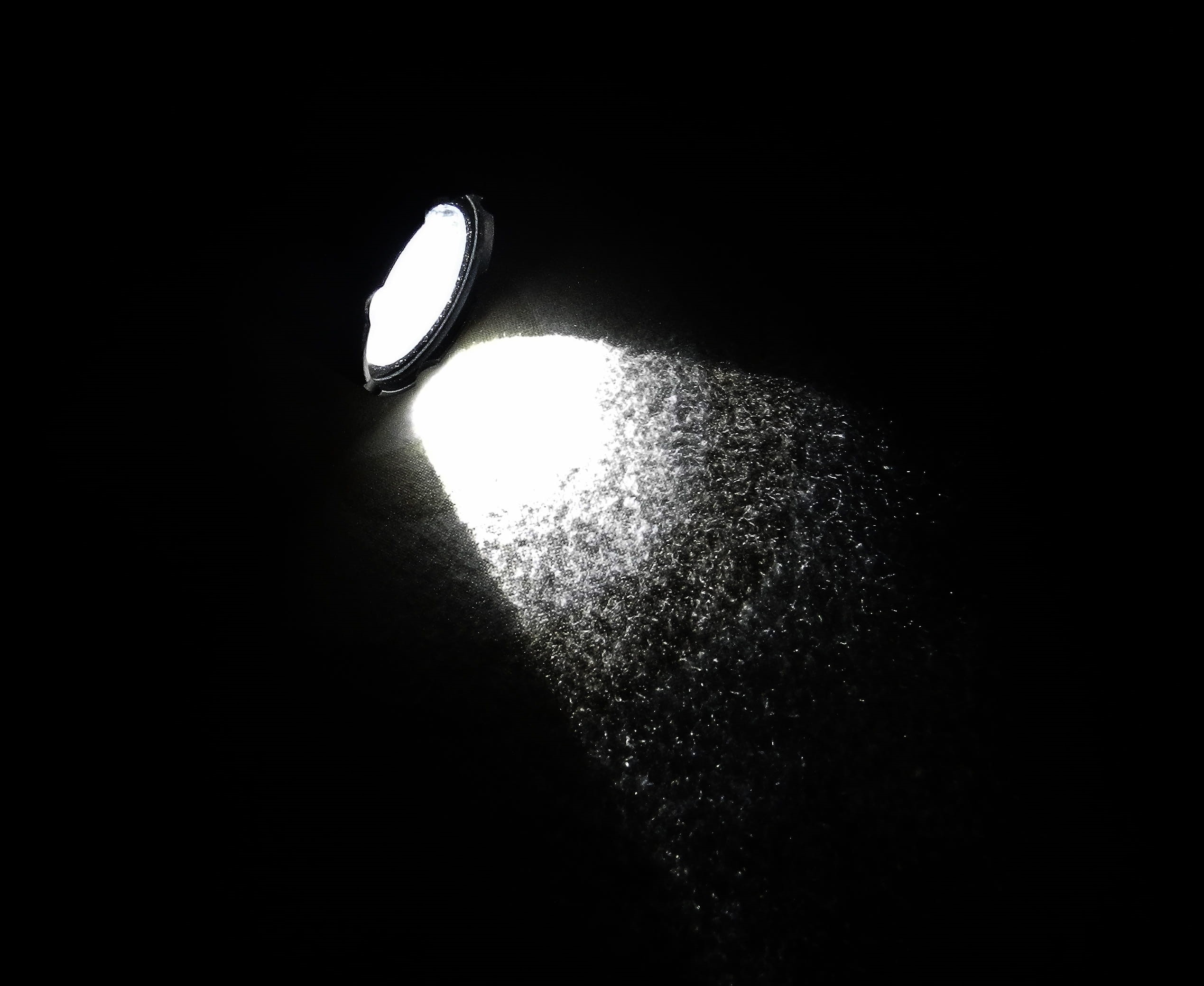 copy space, ferringhi residence, 1080P, no people, silhouette, light at the end of the tunnel, lighting equipment, nature, bed, flashlight, dark, low angle view, HD Wallpaper