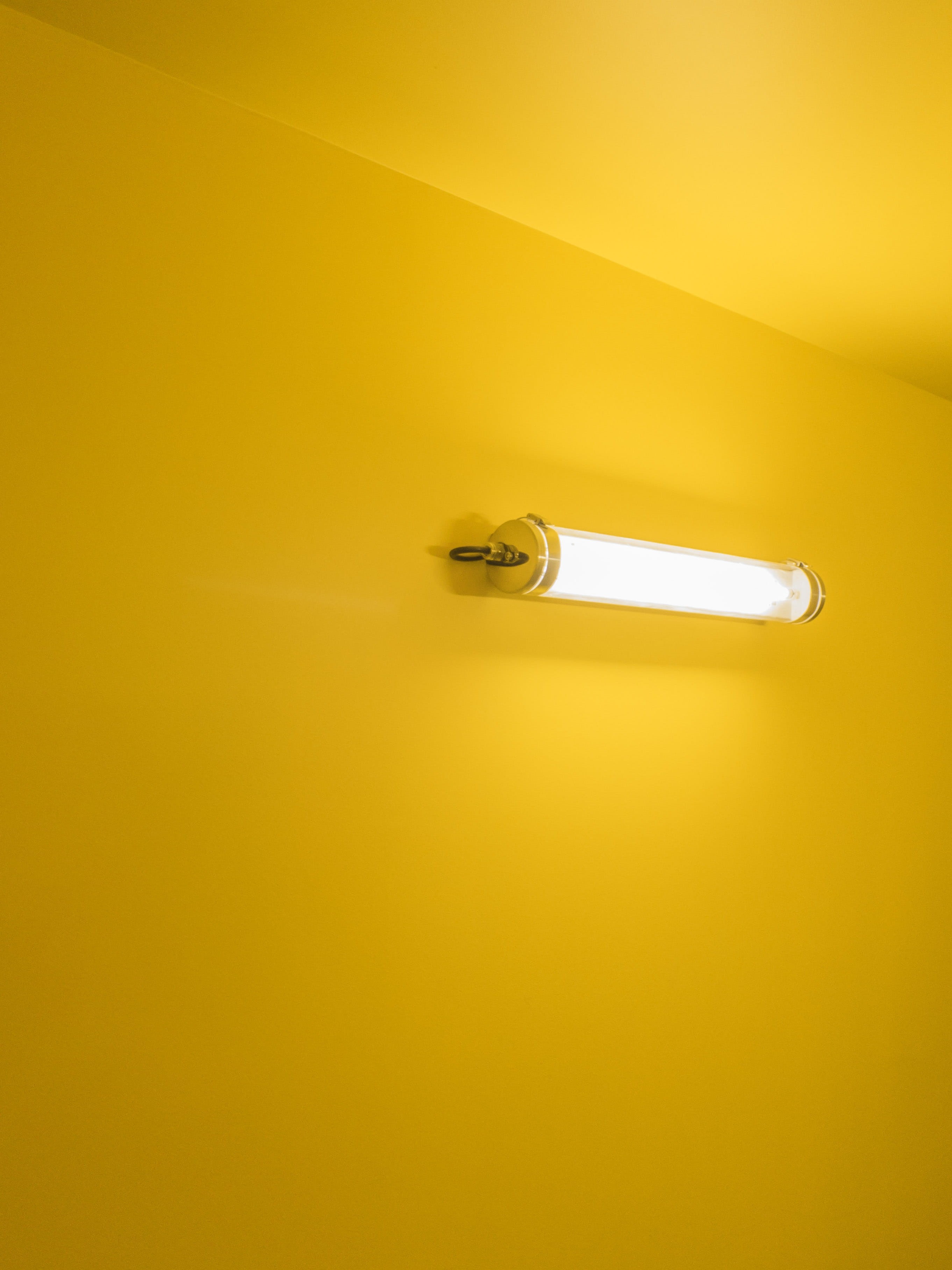 corner, shelf, spice, ceiling, 14 mail pablo picasso, led, wall clock, lighting, fluorescent light, glowing, electric lamp, no people, pottery, communication, Phone HD Wallpaper