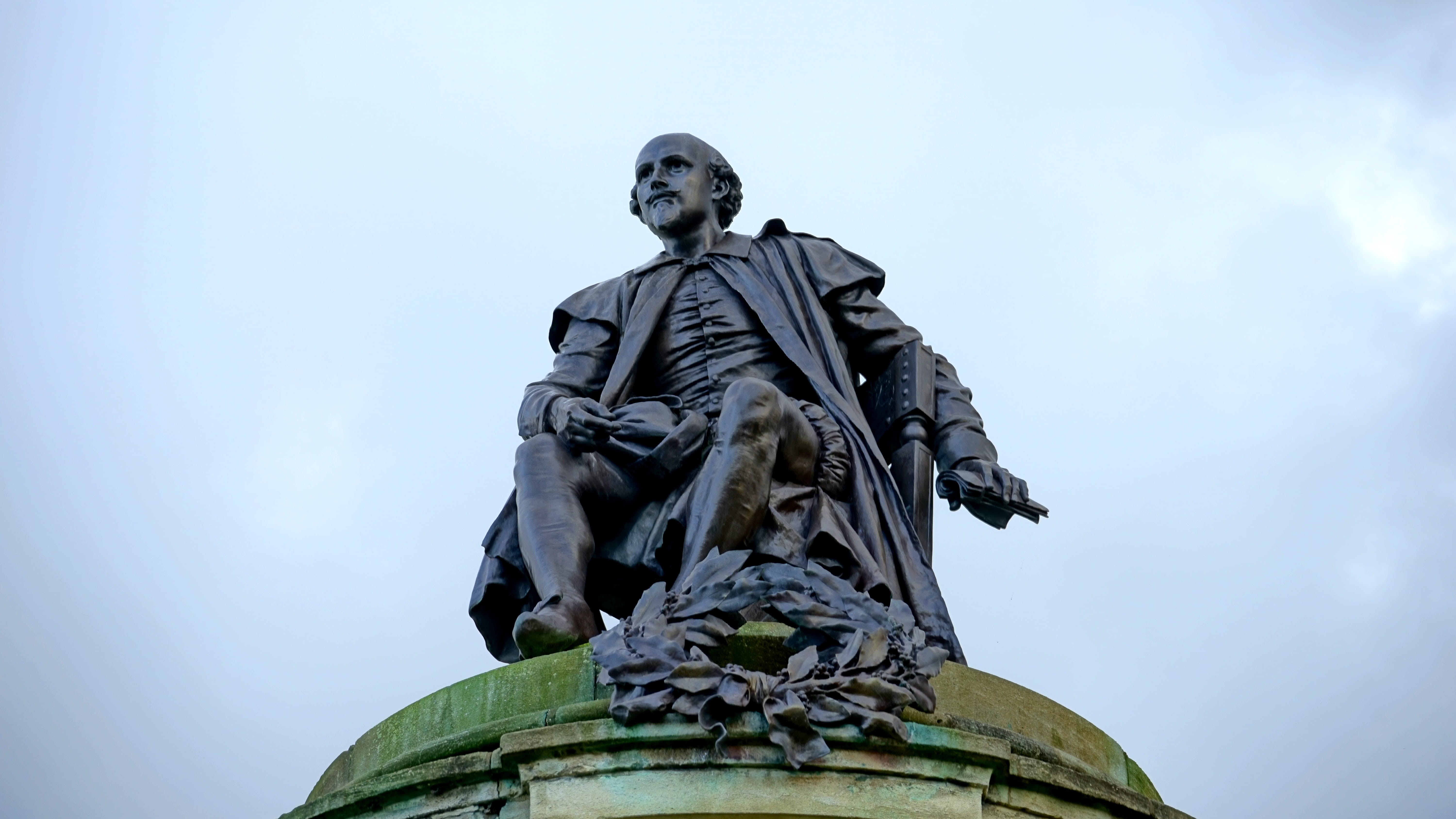 creativity, famous, no people, daytime, stratford, united, century, William Shakespeare, day, poet, memorial, blue, cottage, architecture, author, 5K, HD Wallpaper