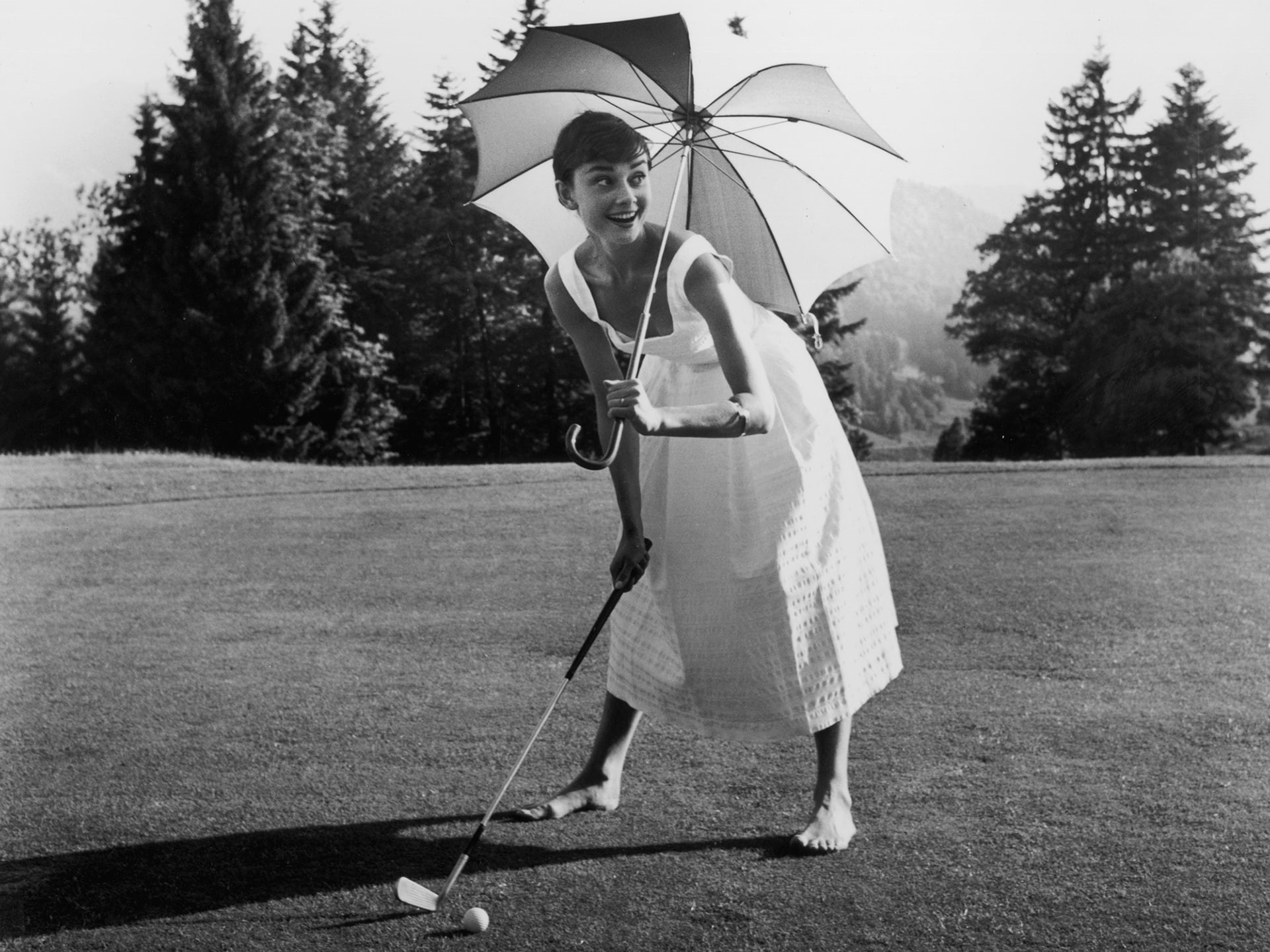 1080P, dress, hepburn, audrey, golf, umbrella, HD Wallpaper