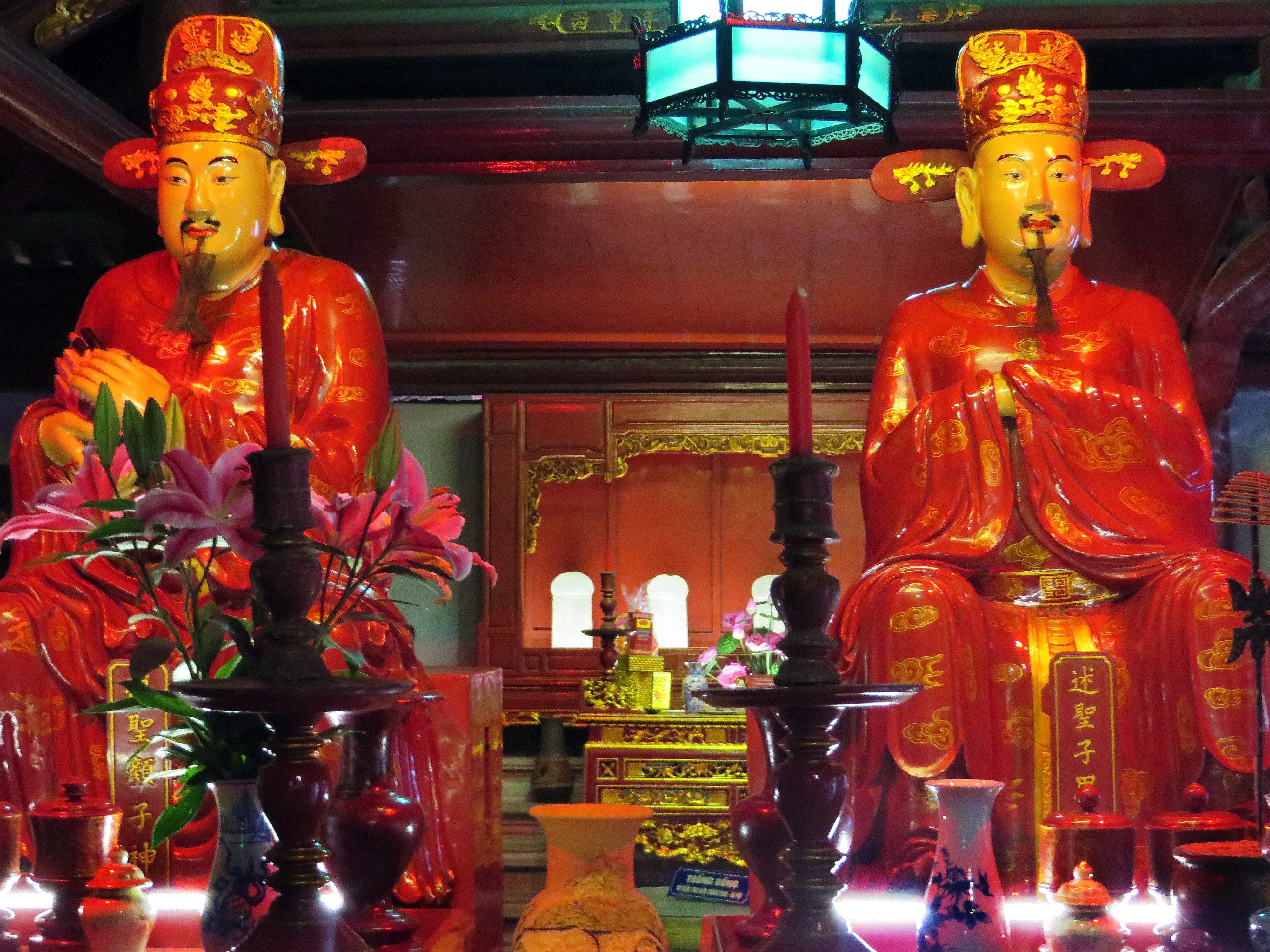 gods, representation, indoors, lighting equipment, built structure, temple, shrine, religion, no people, belief, viet nam, celebration, place of worship, HD Wallpaper