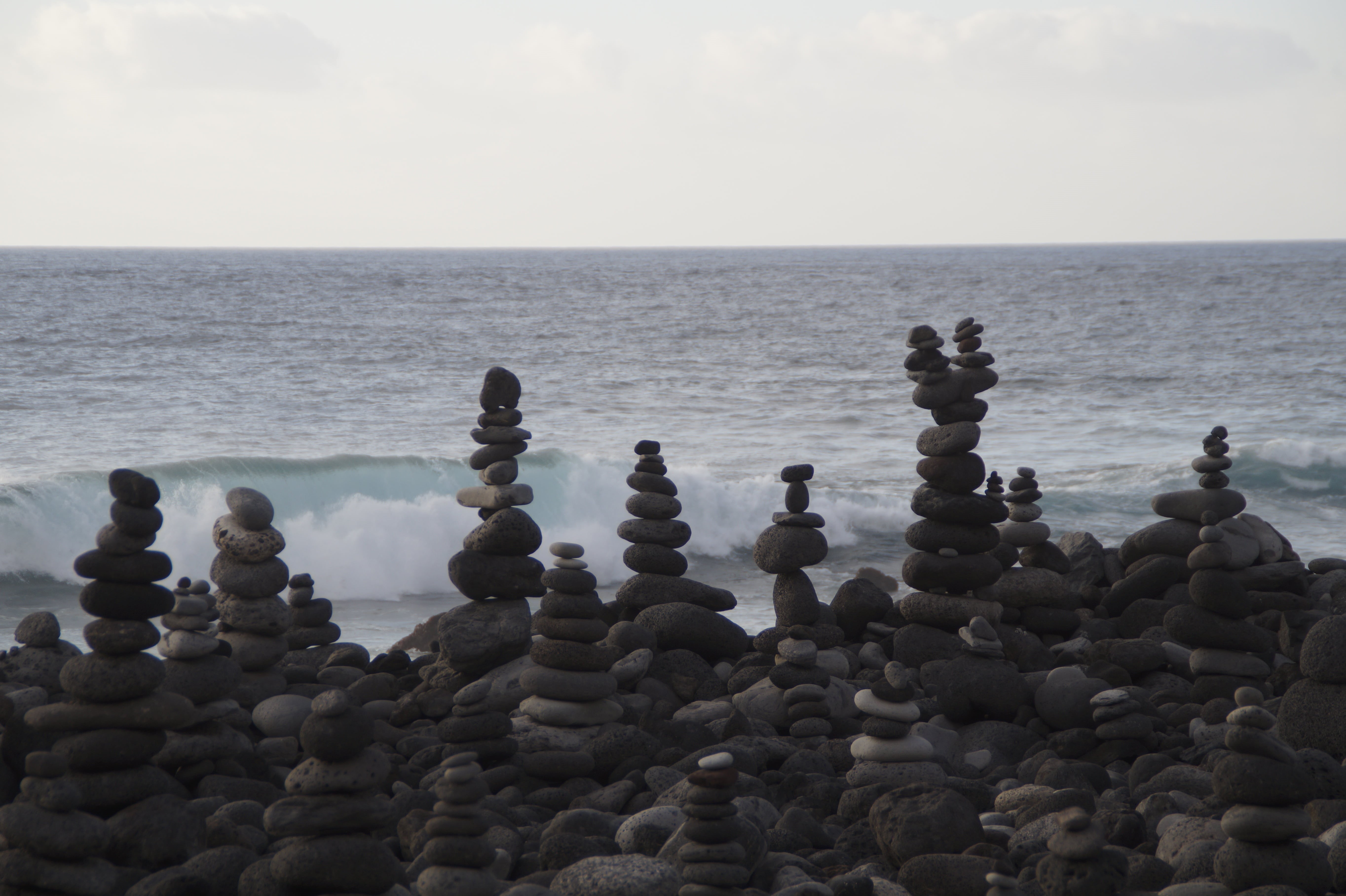 cairn, bank, stacked, recover, sea, layered, wellness, atmosphere, 5K, towers, stones, no people, pebble, steinig, day, sky, stone towers, tranquility, HD Wallpaper
