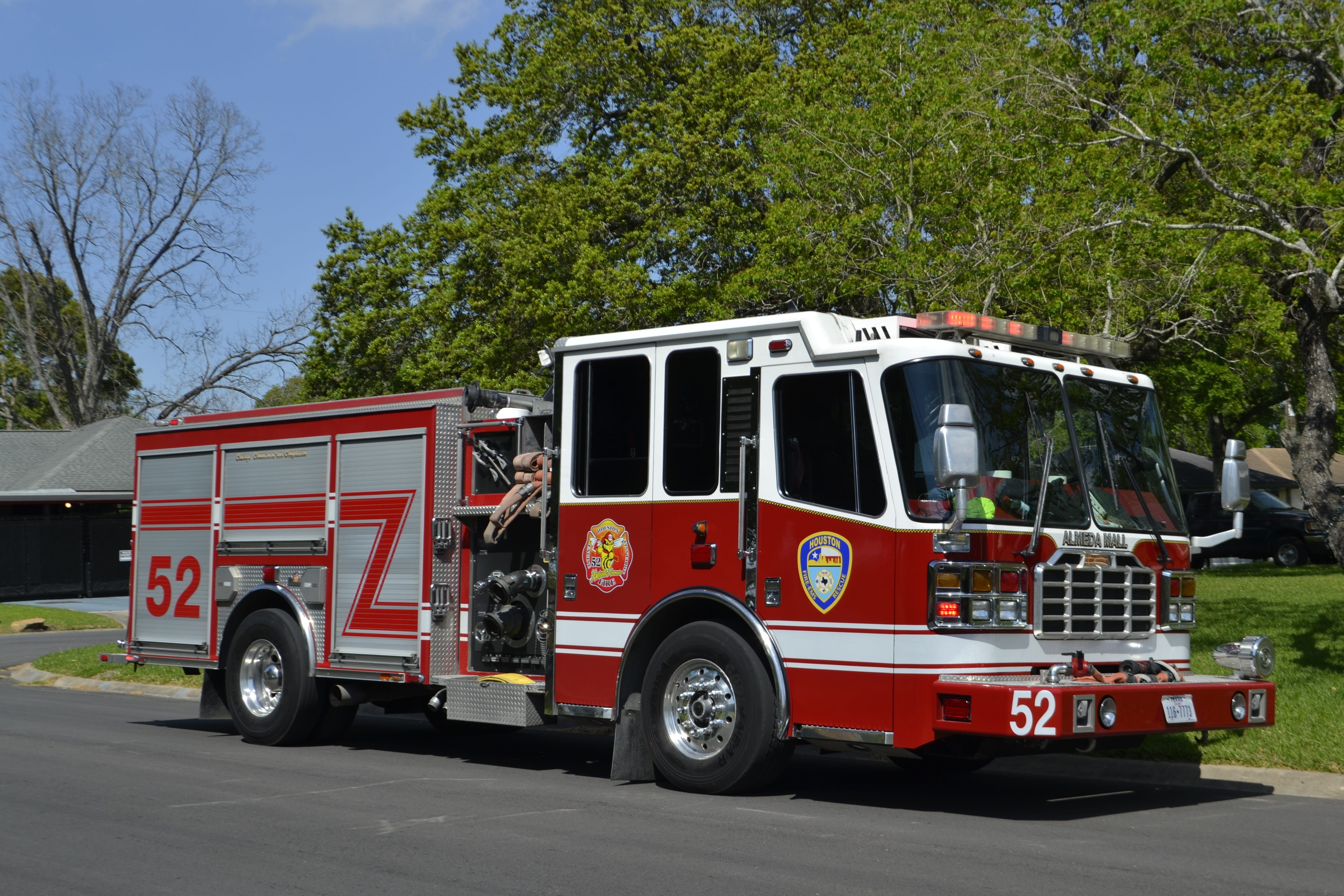 fire engine, suburb, worthy, protocol, official, unit, brave, tragedy, intelligent, fire truck, uniformed, windshield, water pressure, home land security, HD Wallpaper