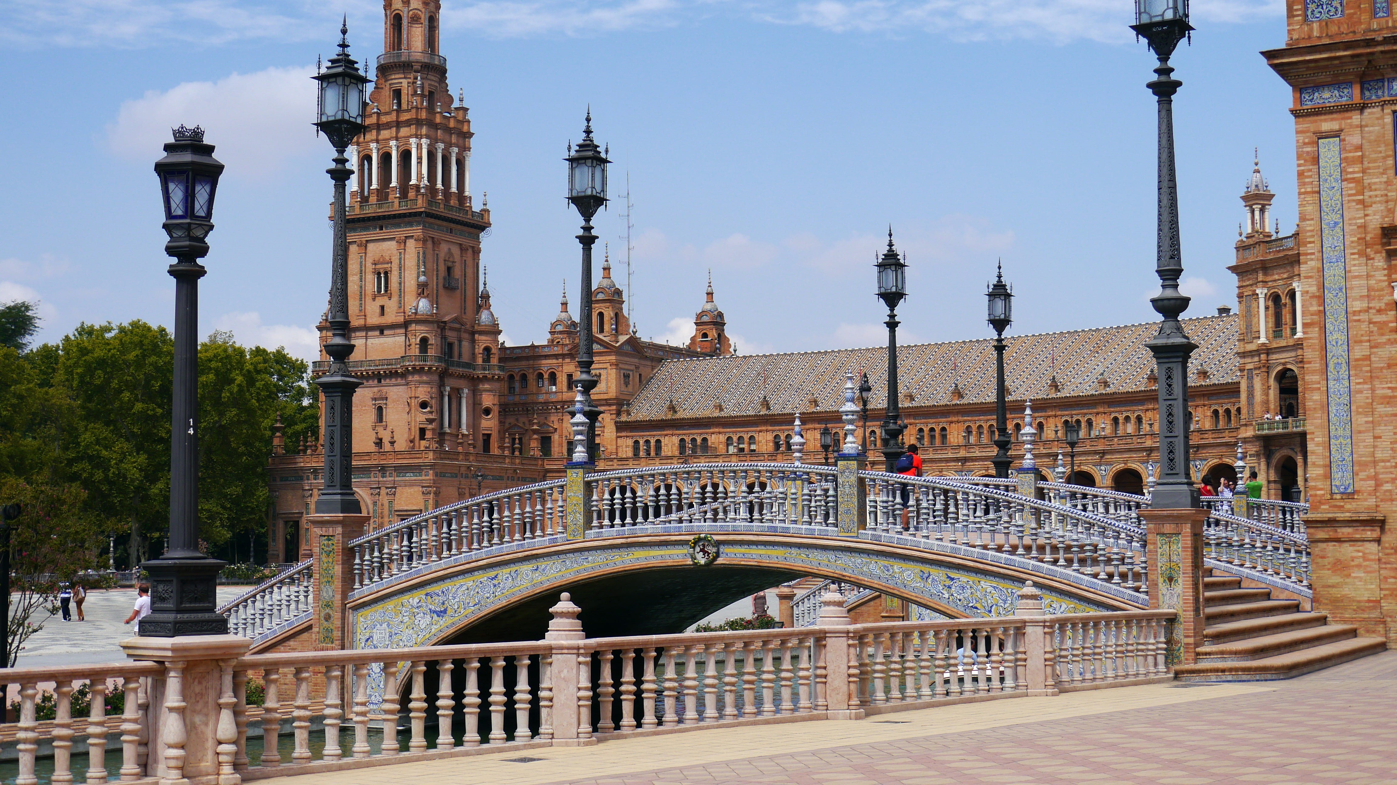 daytime, Sevilla, tower, connection, concrete, building, bridge, sky, incidental people, tourism, 4K, building exterior, city, water, history, arch, Plaza España, HD Wallpaper