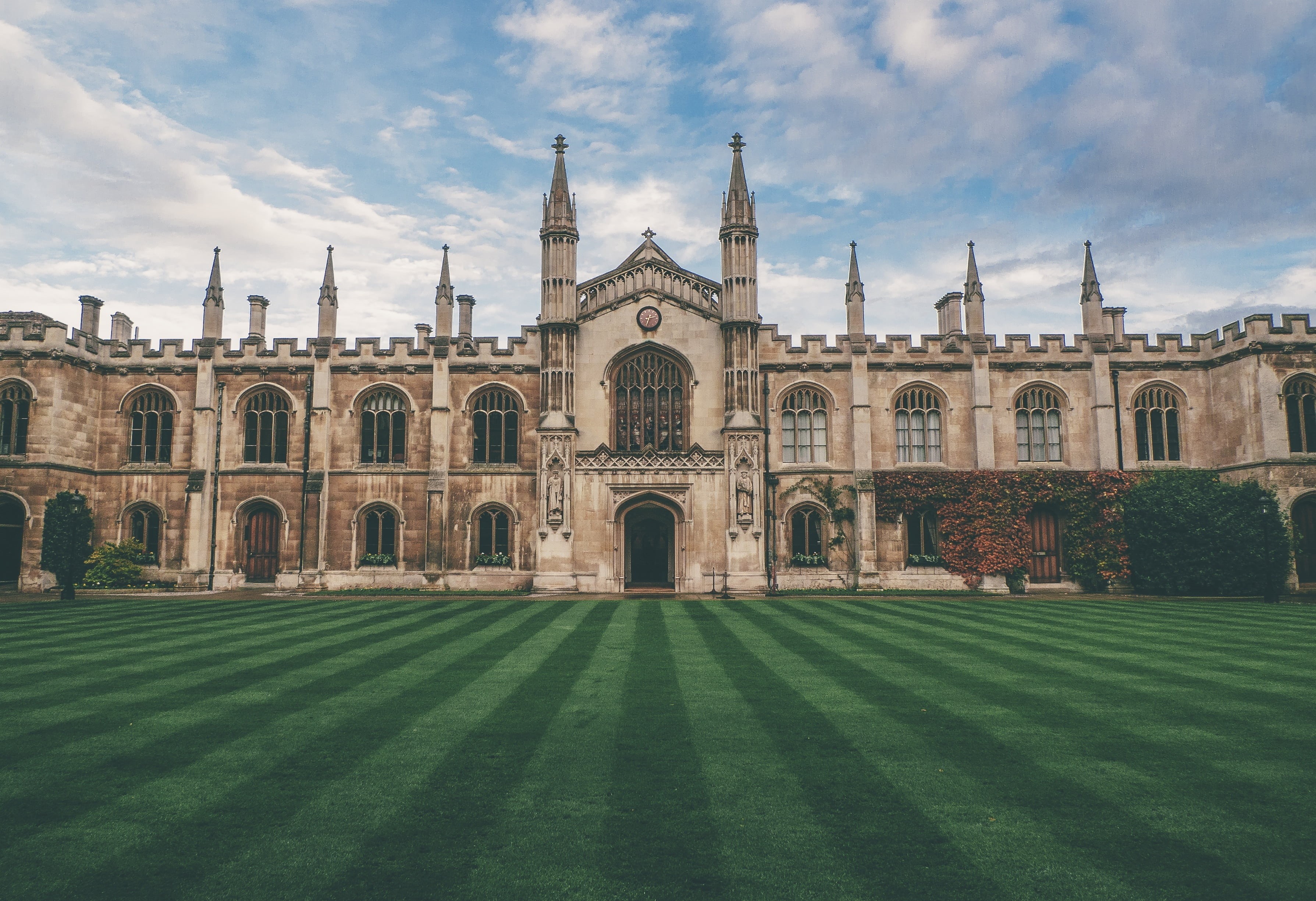 sky, door, architecture, history, green, cloud - sky, arch, outdoors, entrance, campus, college, building, plant, white, spire, class, travel destinations, HD Wallpaper