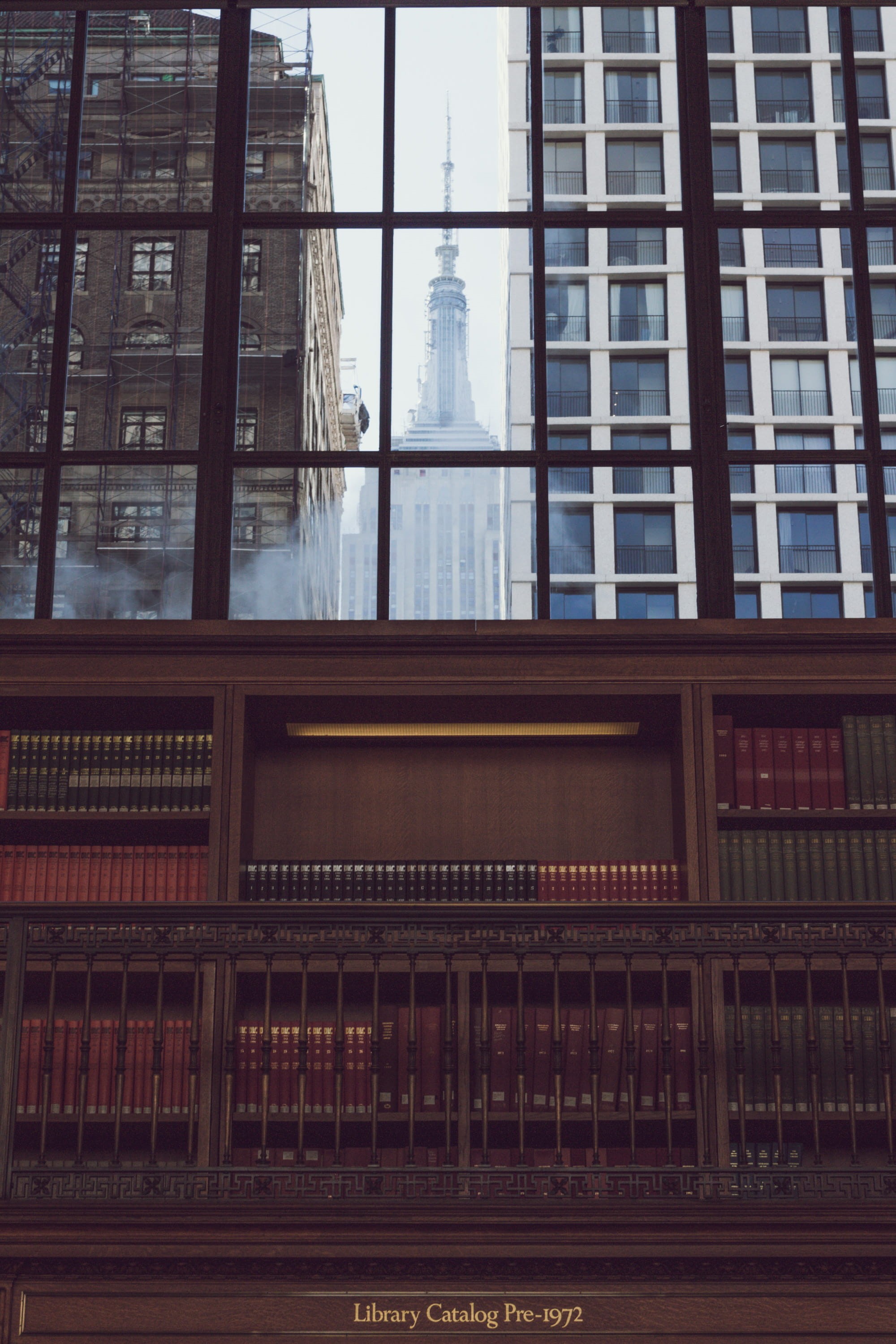 city, tower, nyc public library, skyscraper, history, 2K, sky, built structure, day, home decor, furniture, book, bookcase, esb, interior design, low angle view, Phone HD Wallpaper