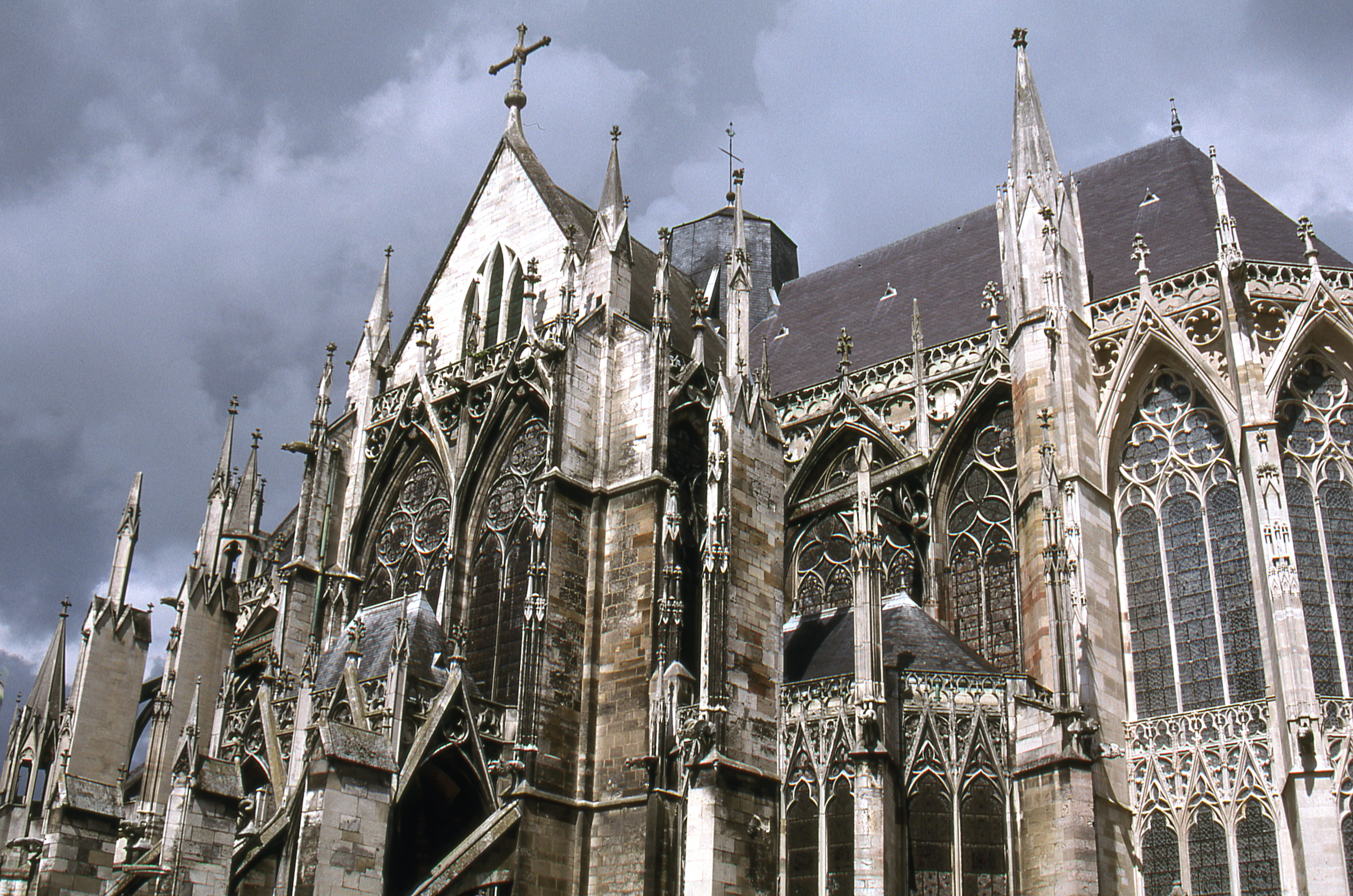 ornate, st-urbain, sky, place of worship, travel destinations, troyes, history, church, cloud - sky, nature, outdoors, religion, the past, low angle view, HD Wallpaper