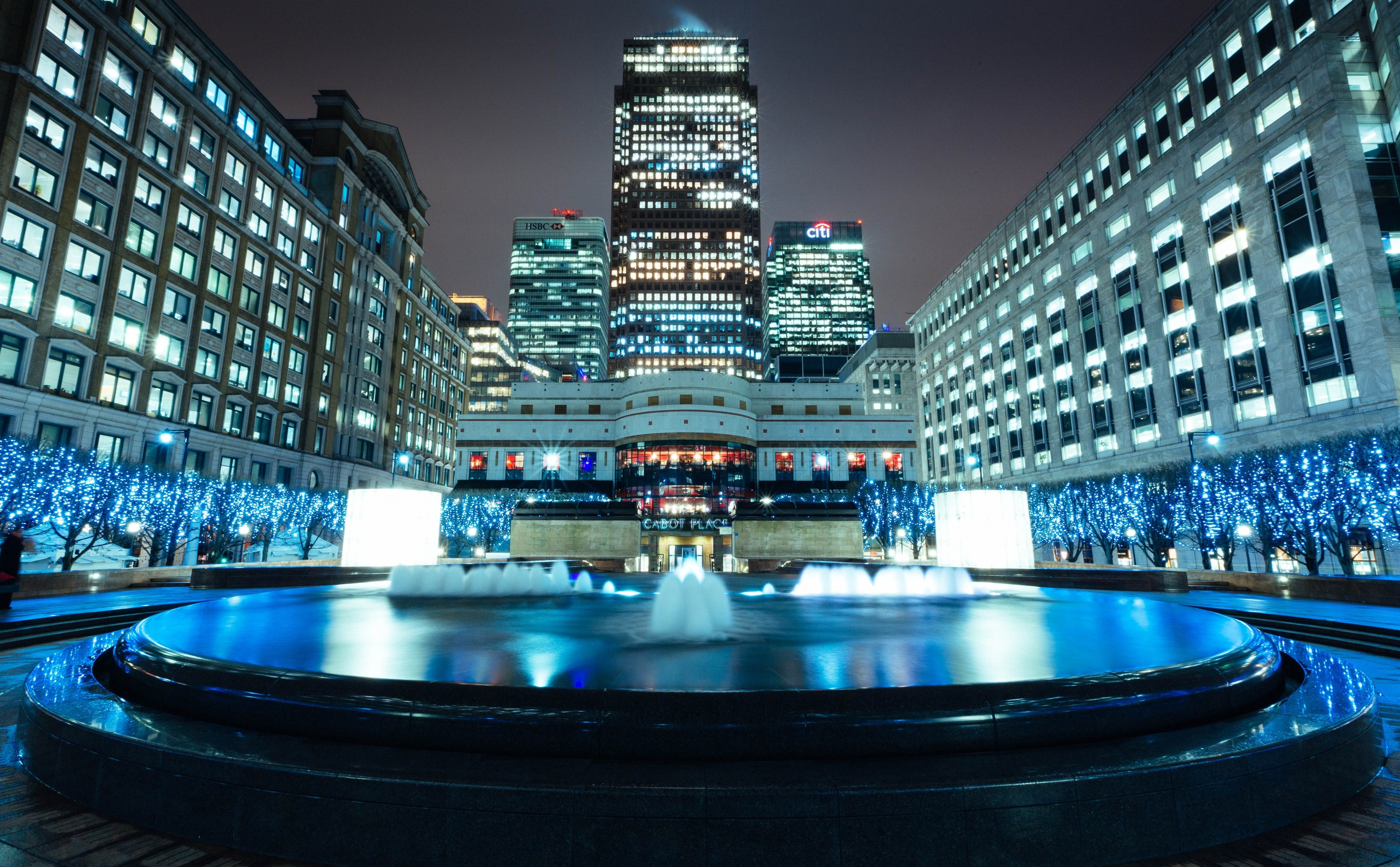 travel destinations, marktowning, modern, skyscraper, Long, city life, built structure, building, illuminated, Mark, Wharf, canarywharf, United Kingdom, HD Wallpaper