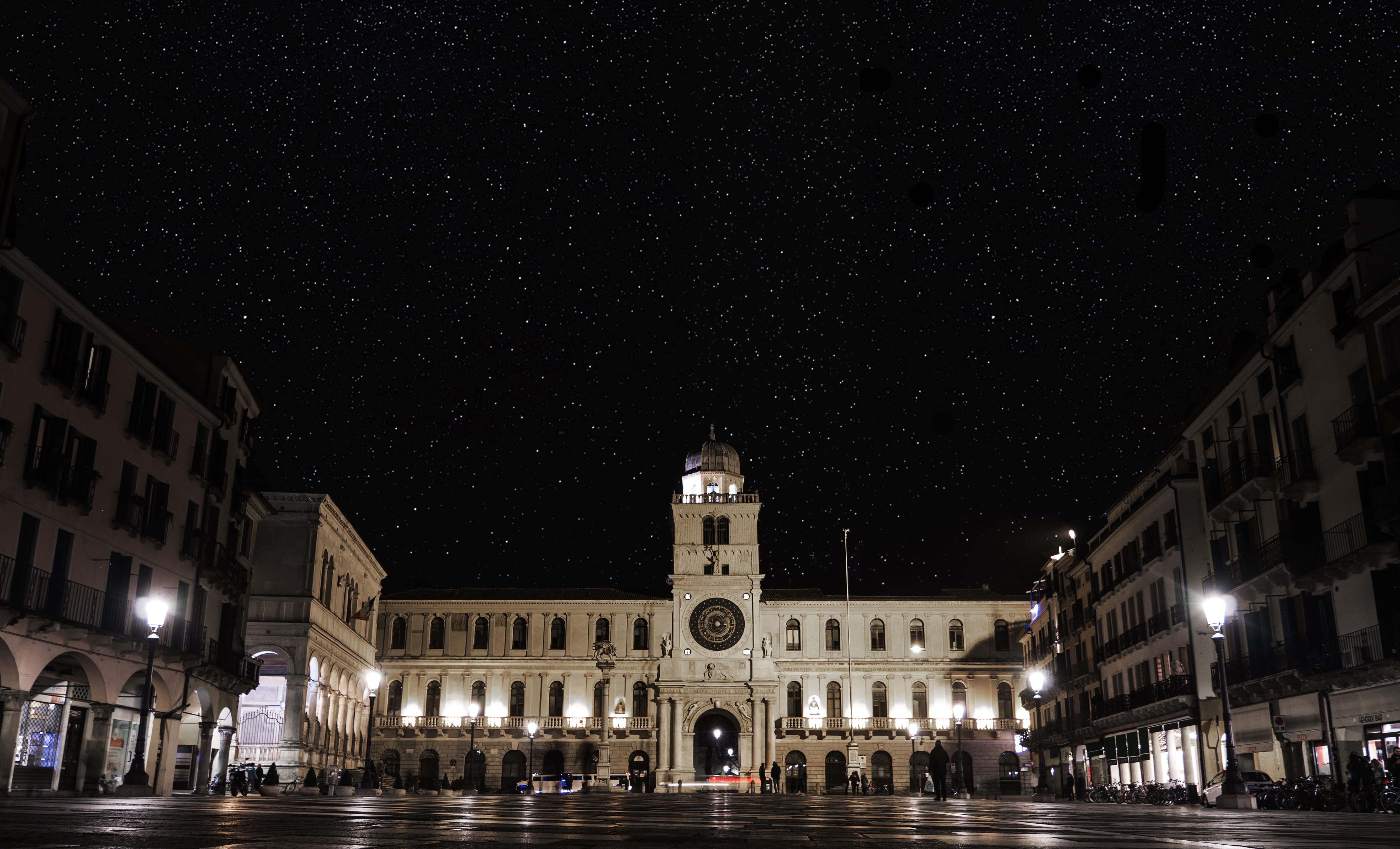 italy, incidental people, street, clock, built structure, 4K, star - space, city, place of worship, religion, astronomy, longexposure, roman numeral, padua, HD Wallpaper