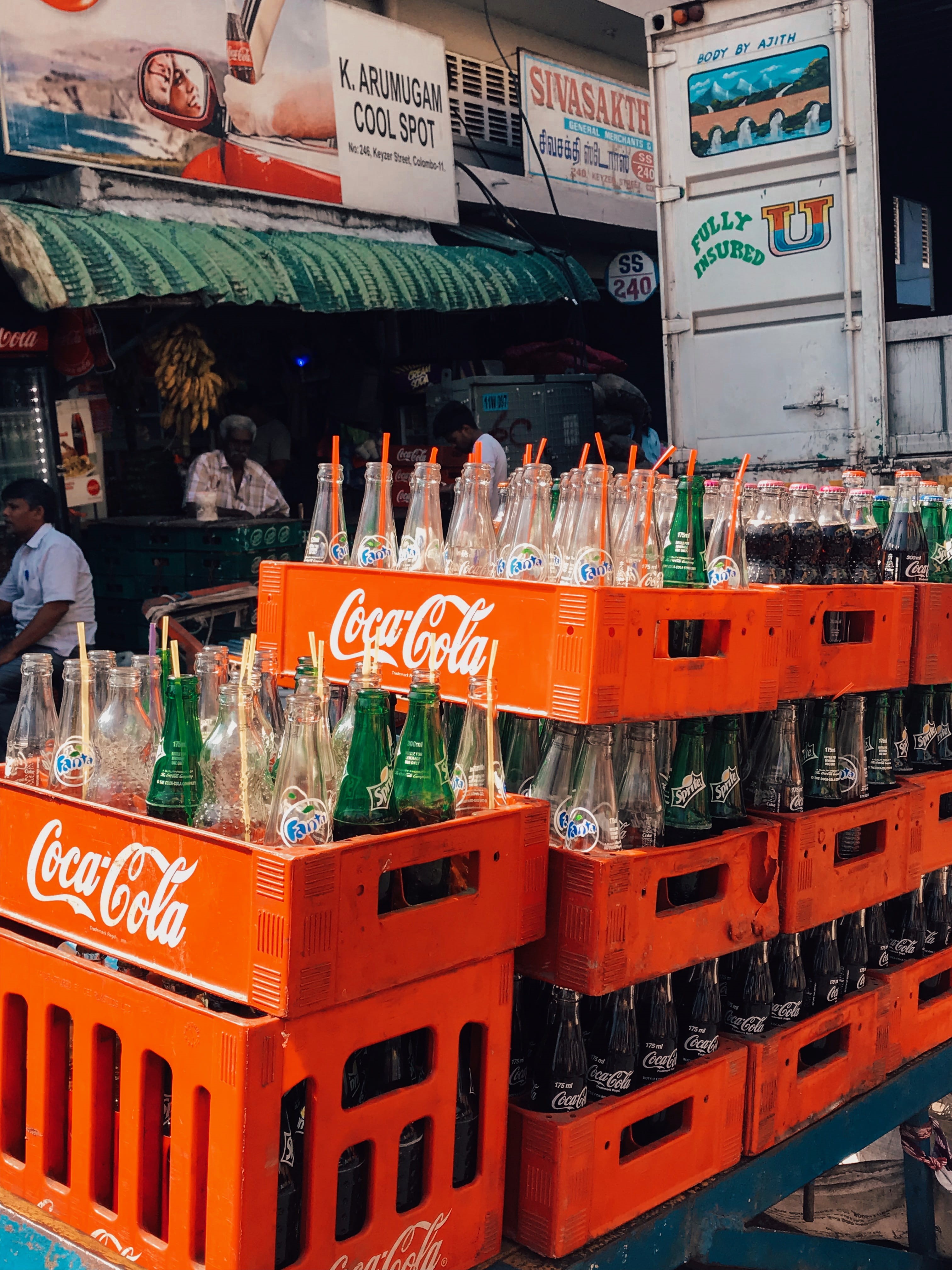choice, information, communication, container, bottles, food, city, beverage, sign, focus, western script, day, person, food and drink, 4K, train, kiosk, Phone HD Wallpaper