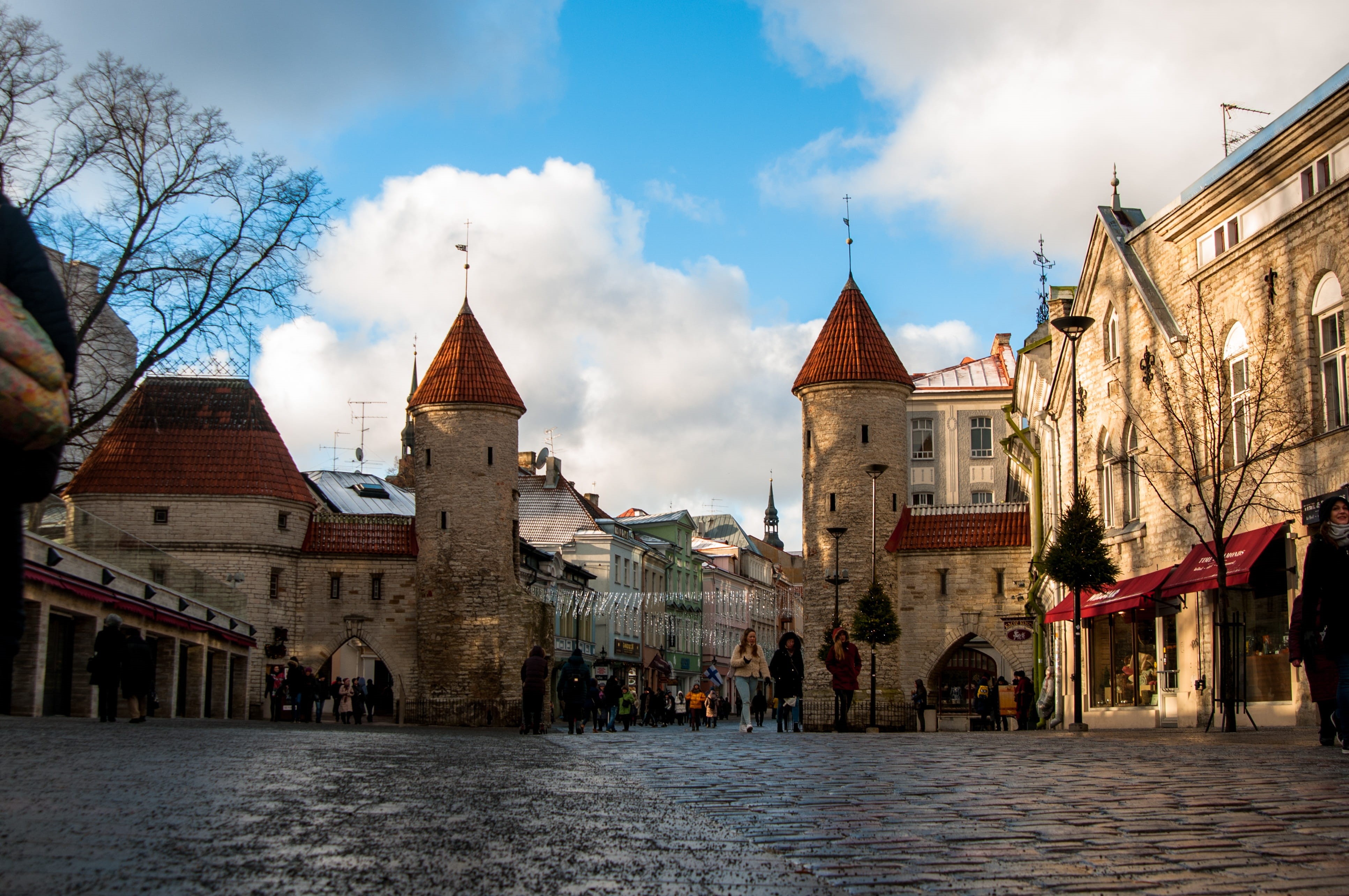 religion, canal, built structure, estonia, sky, building exterior, medieval citadel, travel, monument, outdoors, architecture, 4K, culture, showplace, HD Wallpaper