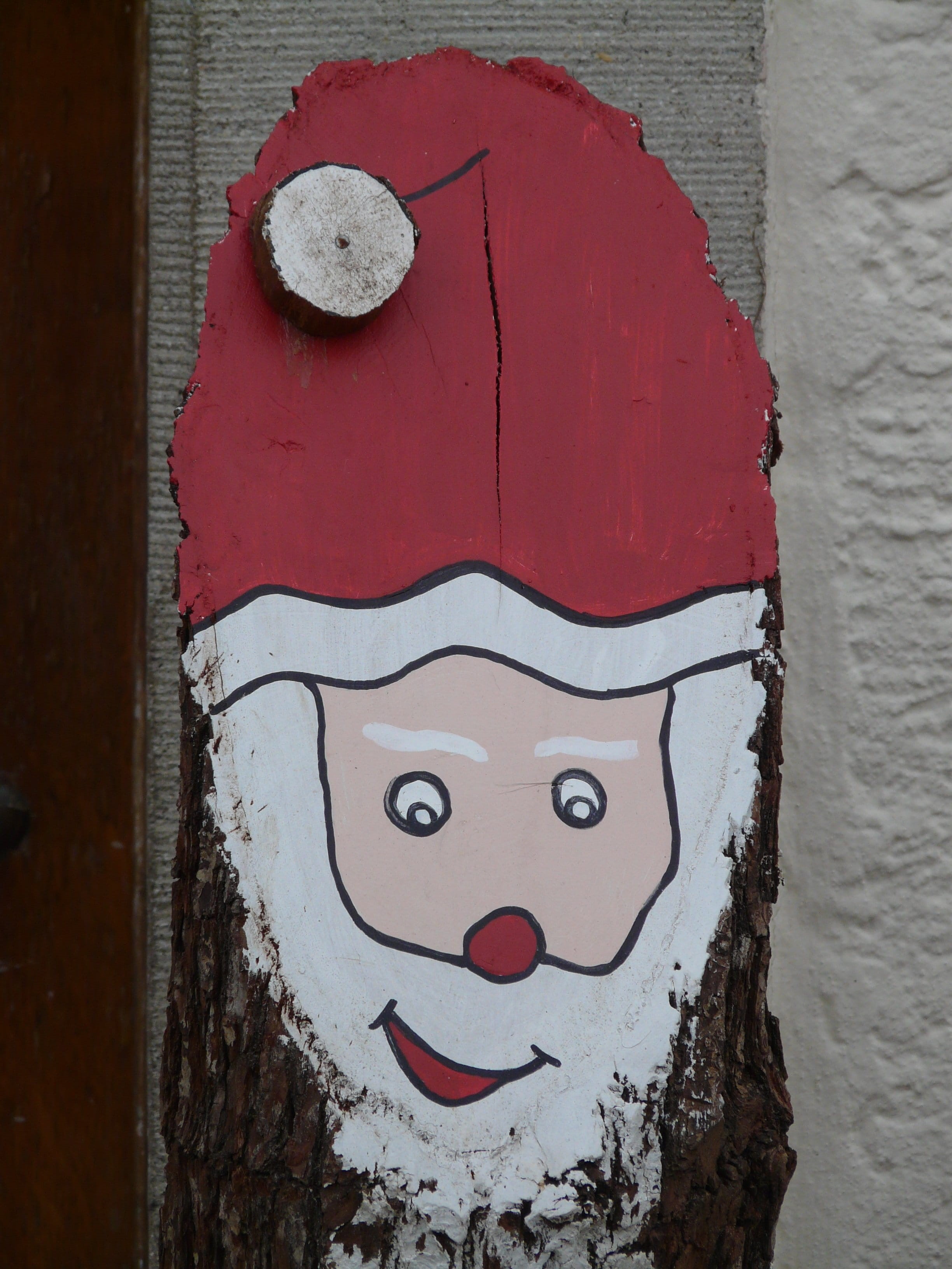 Tinker, make your own, tribe, bart, no people, anthropomorphic, christmas, saw, creativity, paint, craft, wall - building feature, day, 2K, Log, close-up, Phone HD Wallpaper