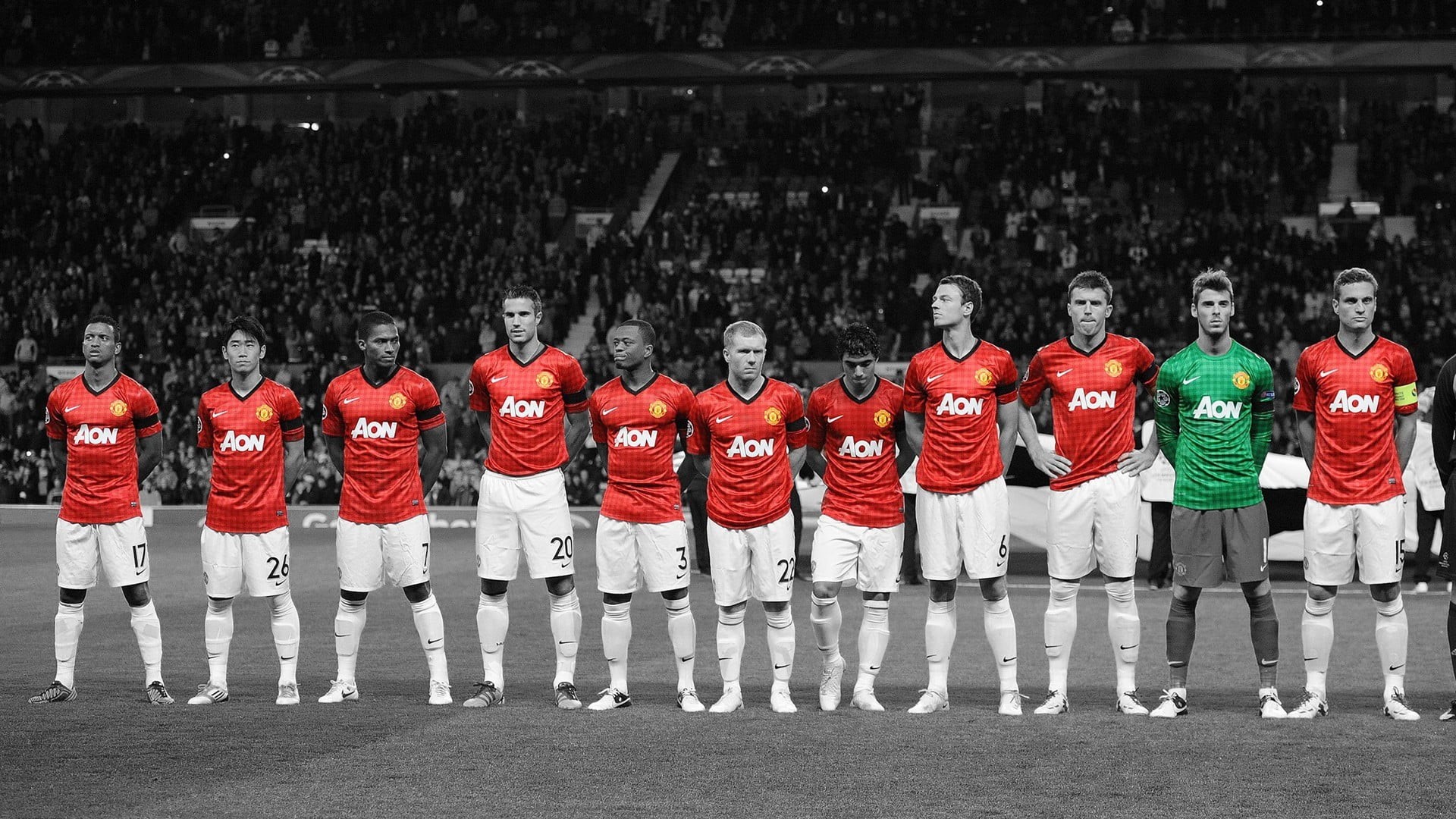cooperation, day, rear view, Manchester United , side by side, government, Nani, Antonio Valencia, shirt, soccer, group of people, people, Robin van Persie, HD Wallpaper