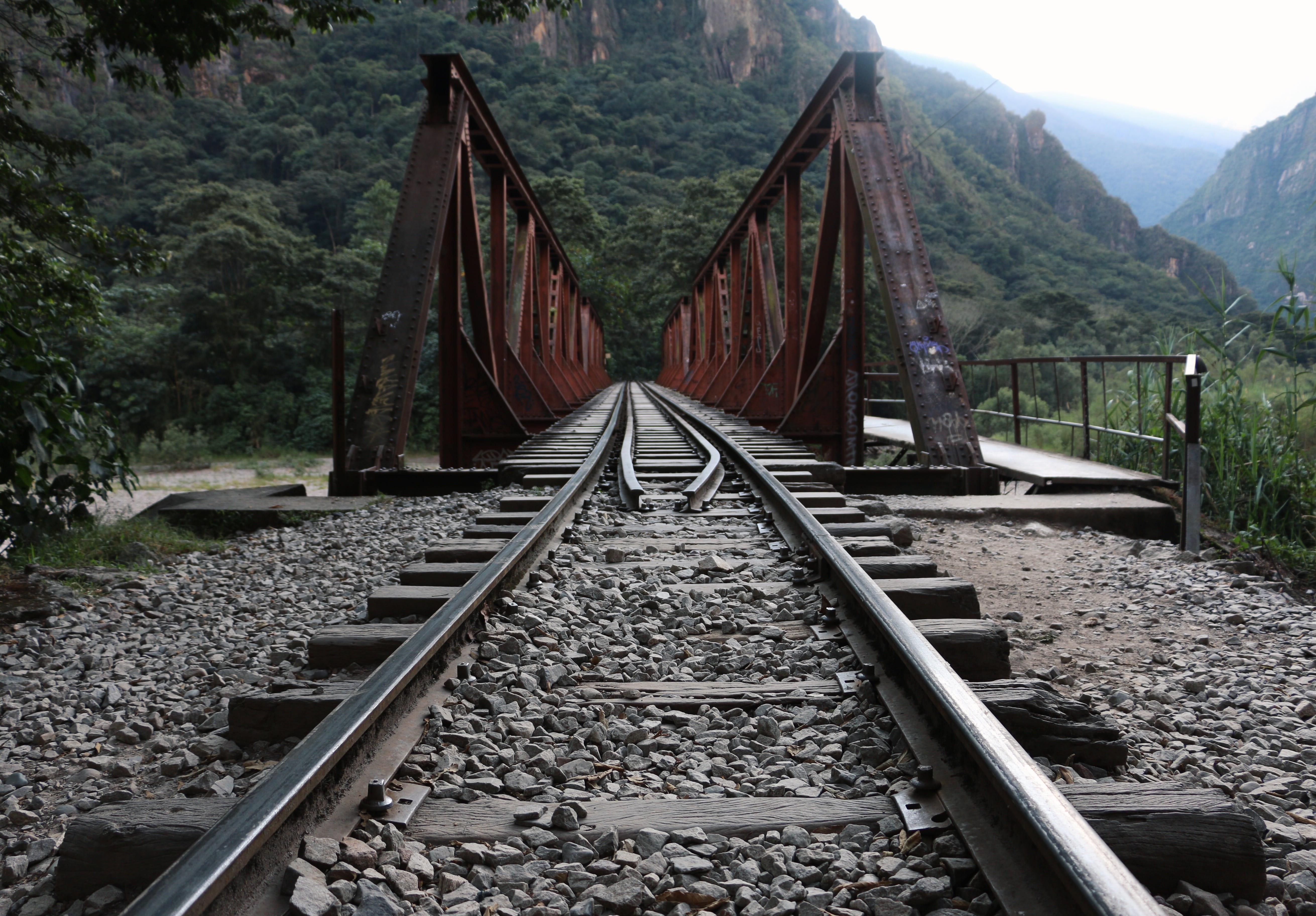 travel, machu picchu, nature, outdoors, built structure, no people, bridge, architecture, rail transportation, 5K, transportation, jungle, day, direction, HD Wallpaper