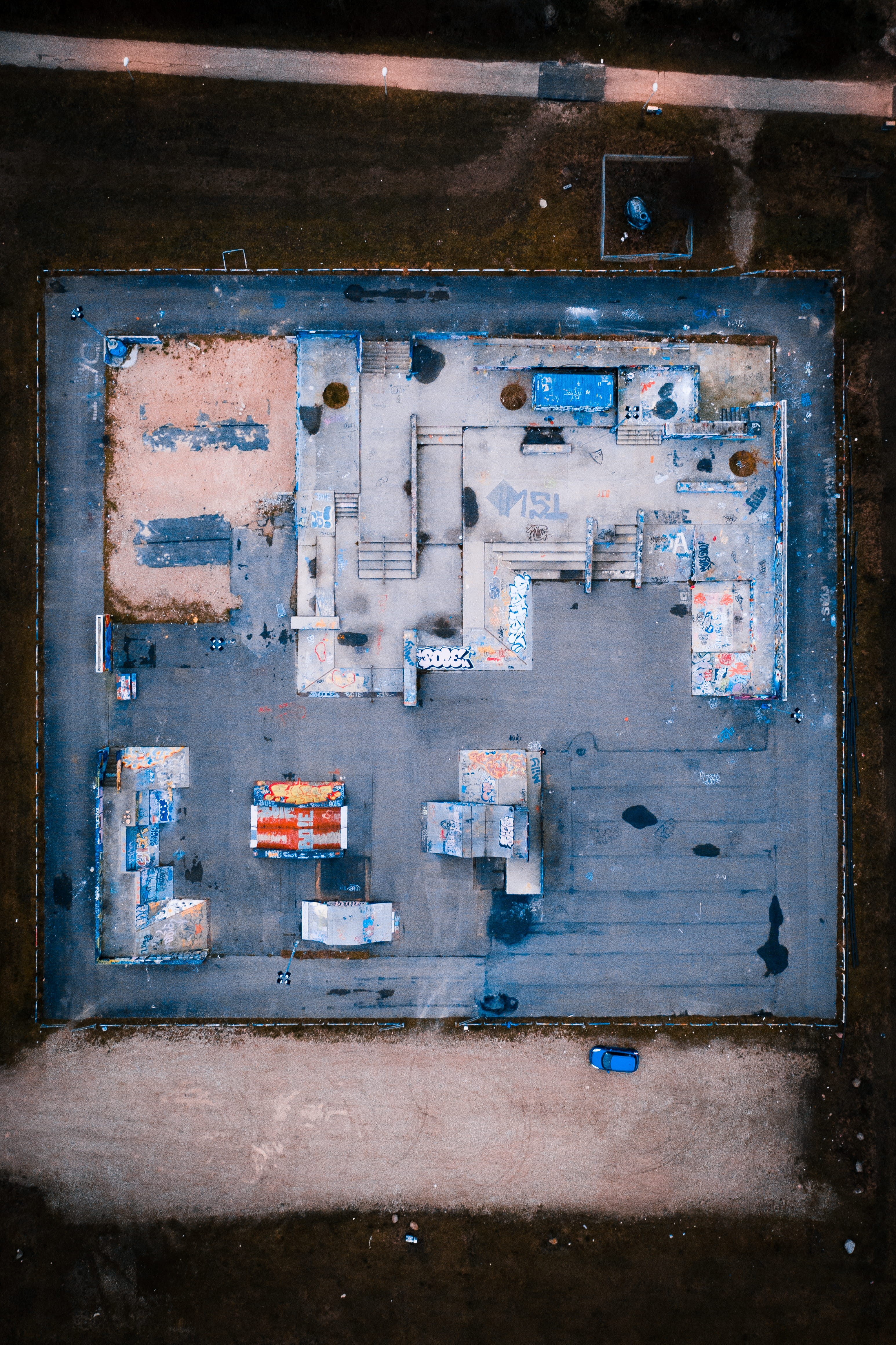 aerial, fuel and power generation, text, old, skate park, graffiti, damaged, outdoors, architecture, diagram, view from above, container, no people, wall - building feature, Phone HD Wallpaper