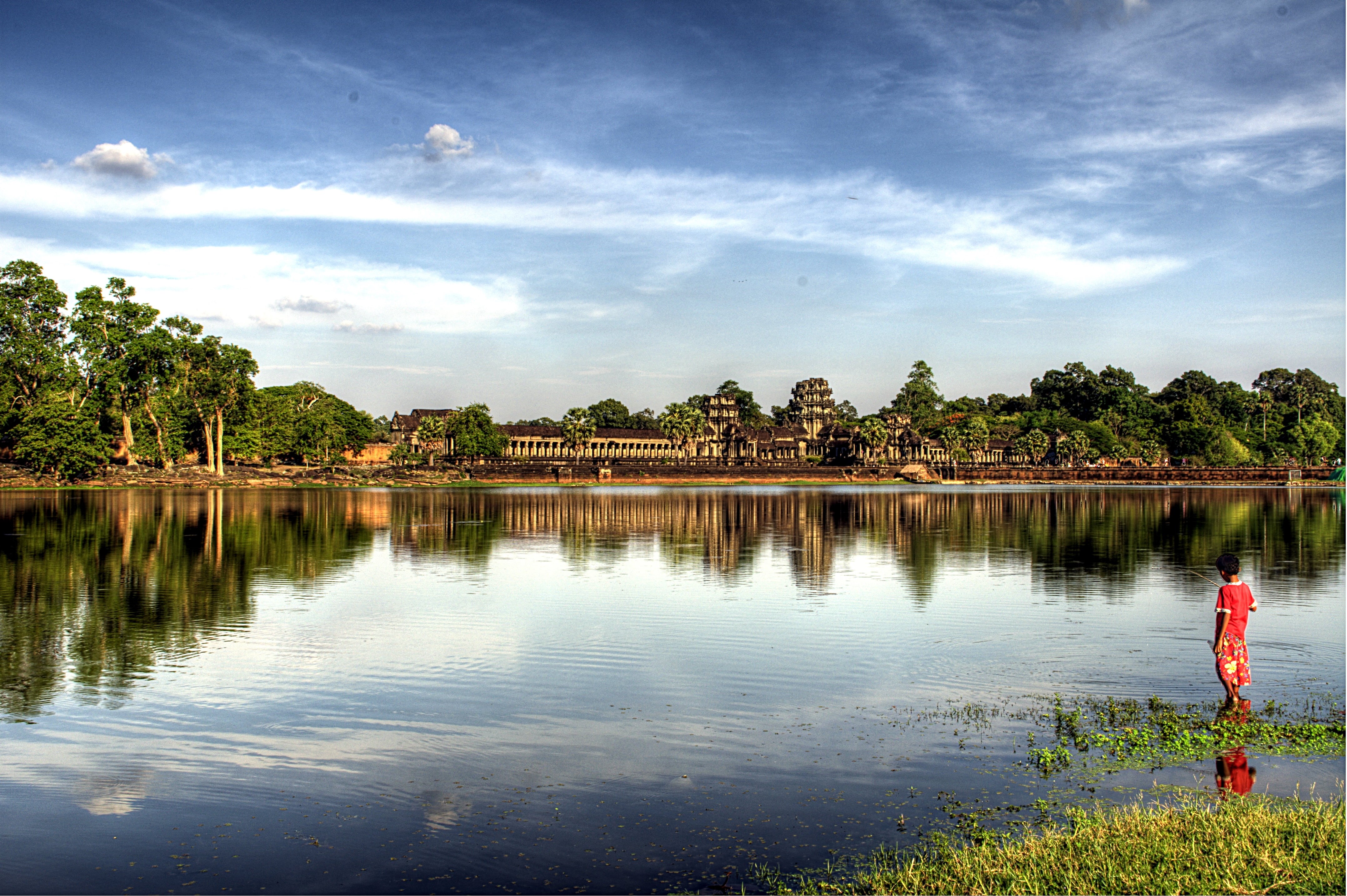 calm, history, tree, river, red shirt, red, angkor, projects, pond, cambodia, Suryavarman  II, fishing, tourists, nature, orient, green, south  east  asia, HD Wallpaper