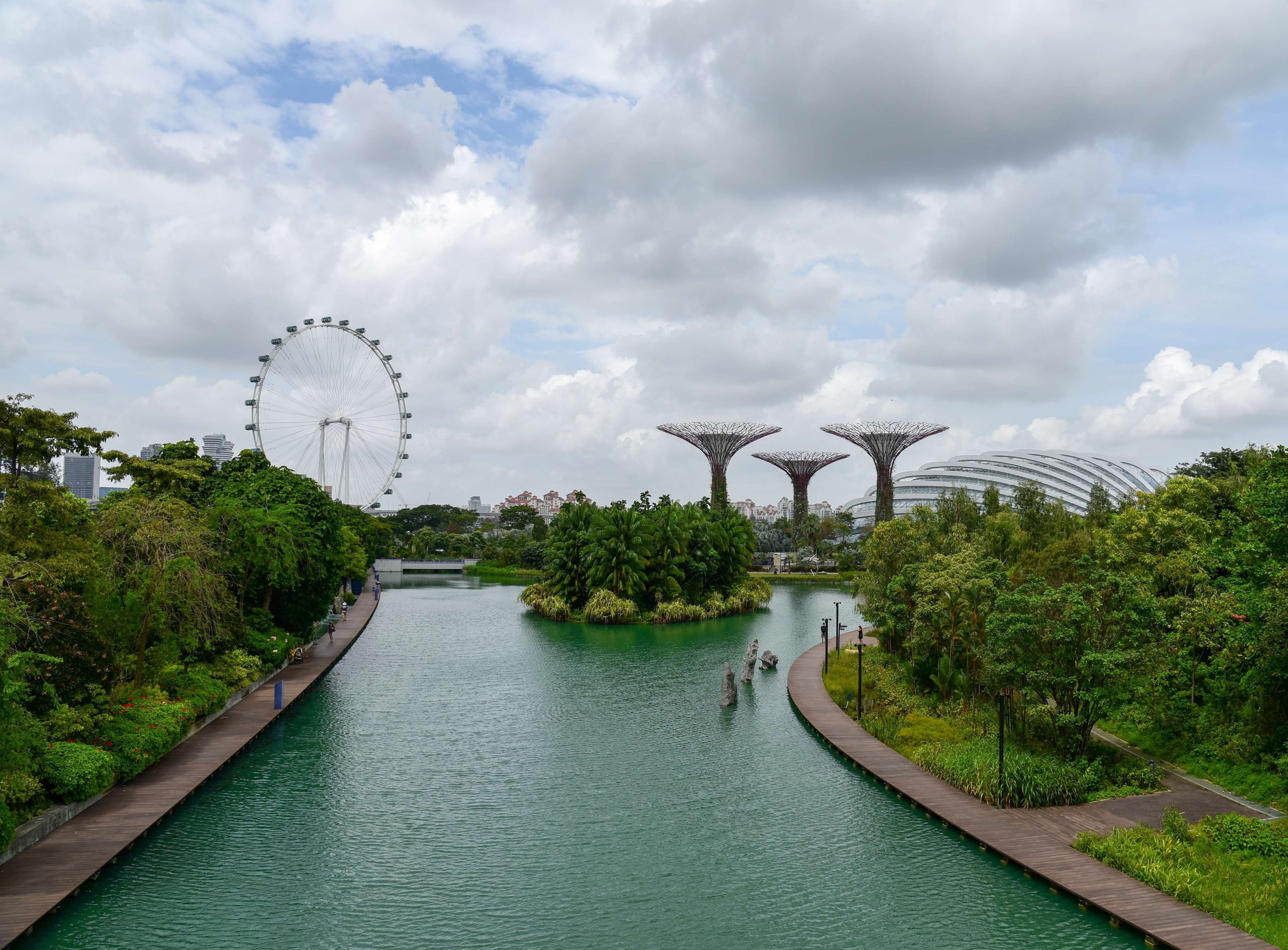4K, grove, travel destinations, built structure, marina, attraction, architecture, green, cloud - sky, garden, building exterior, tourism, day, bridge, HD Wallpaper