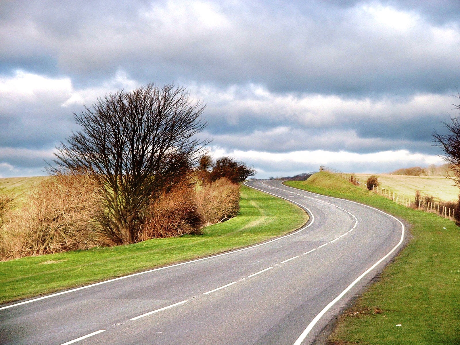 summer, East  Sussex, Golf  Course, photo, Castle, asphalt, Ditchling, time, tree, empty, panoramic photo, cloudy, 720P, Hollingbury, rural Scene, road, HD Wallpaper