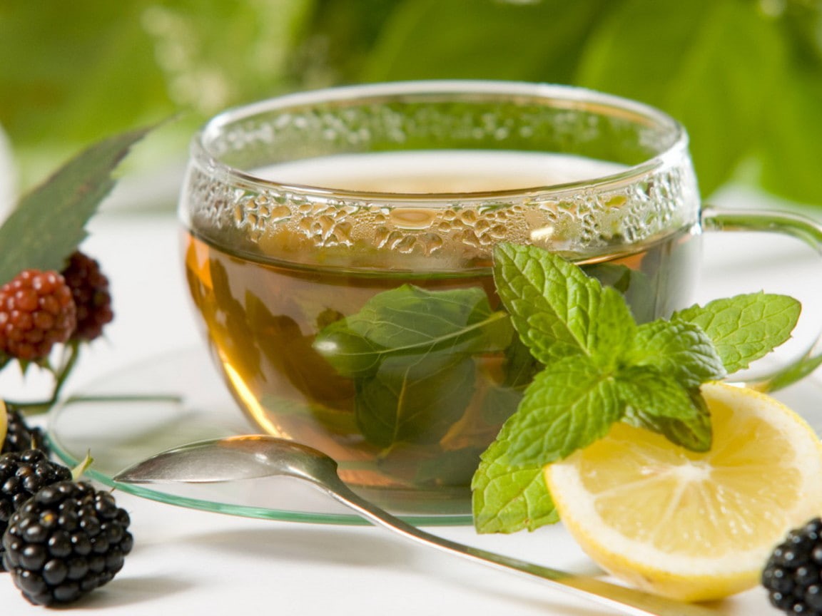 fruit, wellbeing, food, drink, tea - hot drink, healthy eating, kitchen utensil, freshness, household equipment, food and drink, no people, mint, blackberries, HD Wallpaper