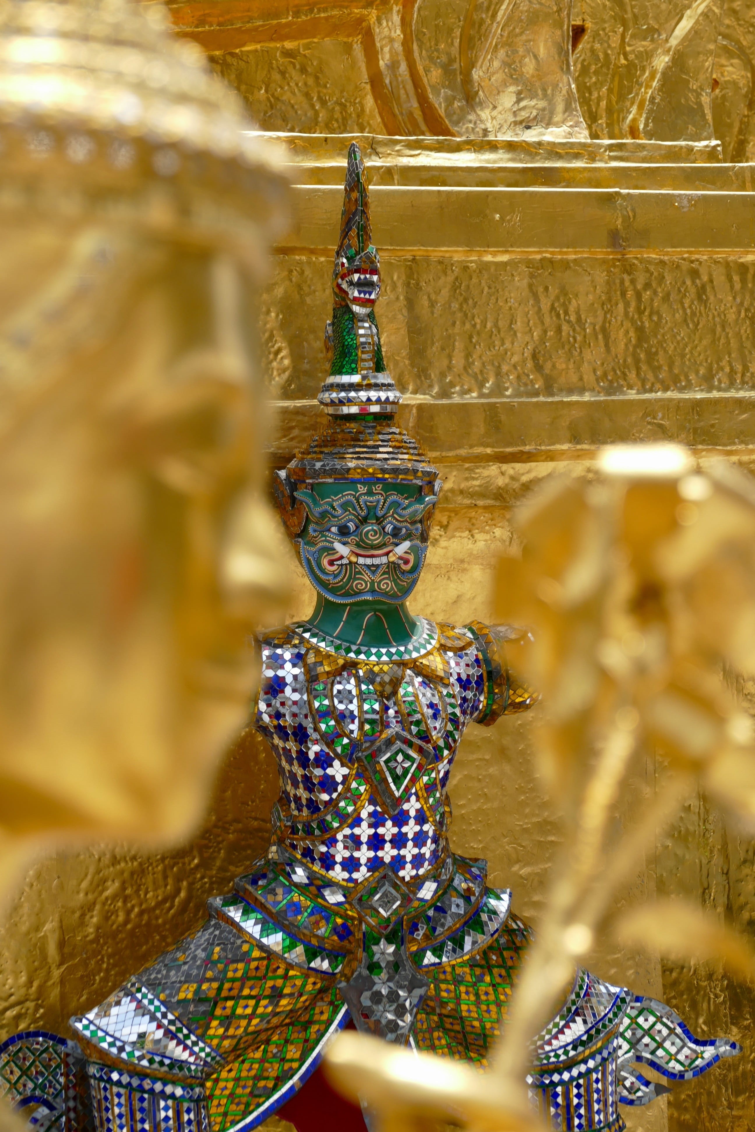 golden, spiritual, art and craft, human representation, gilded, belief, temple complex, ornament, gold, thailand, no people, deity, enlightenment, buddha, Phone HD Wallpaper