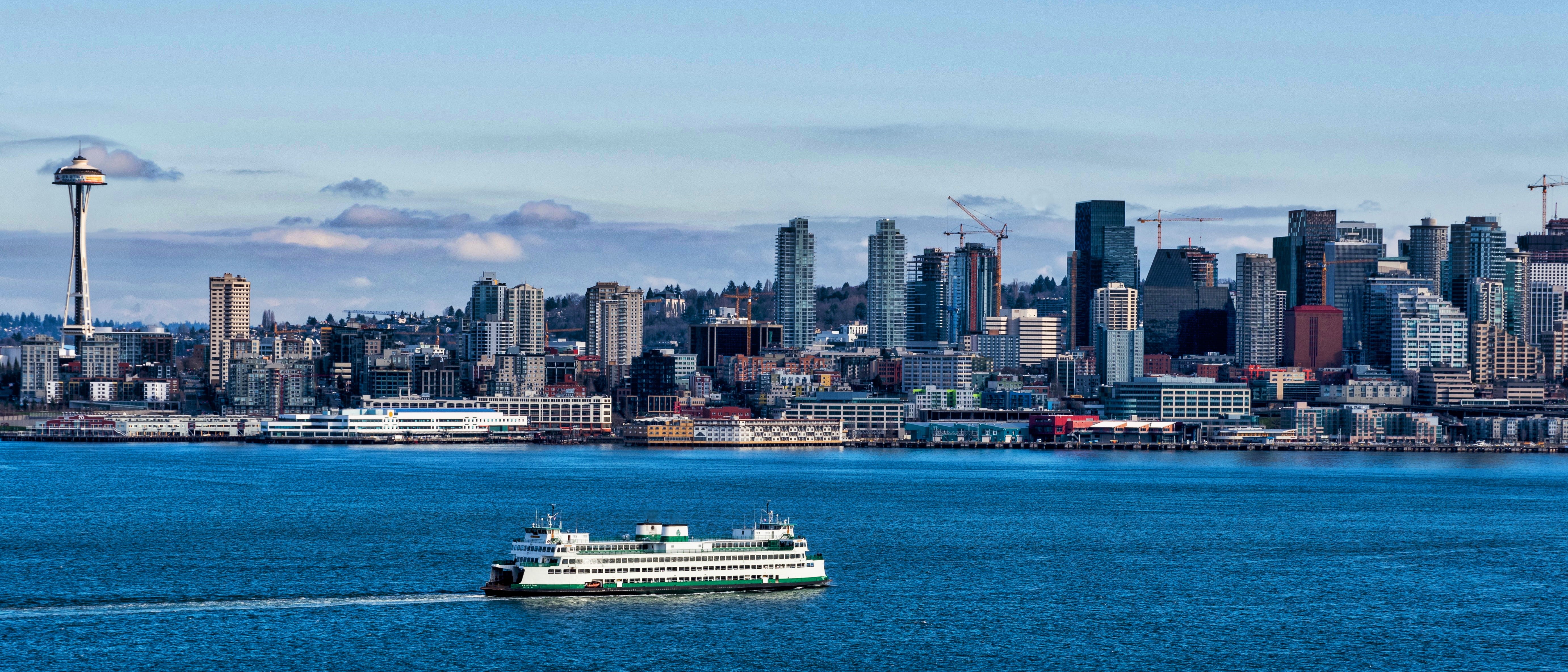 cruise ship, skyscraper, cityscape, mode of transportation, seattle, outdoors, built structure, architecture, washington, tall - high, nautical vessel, HD Wallpaper