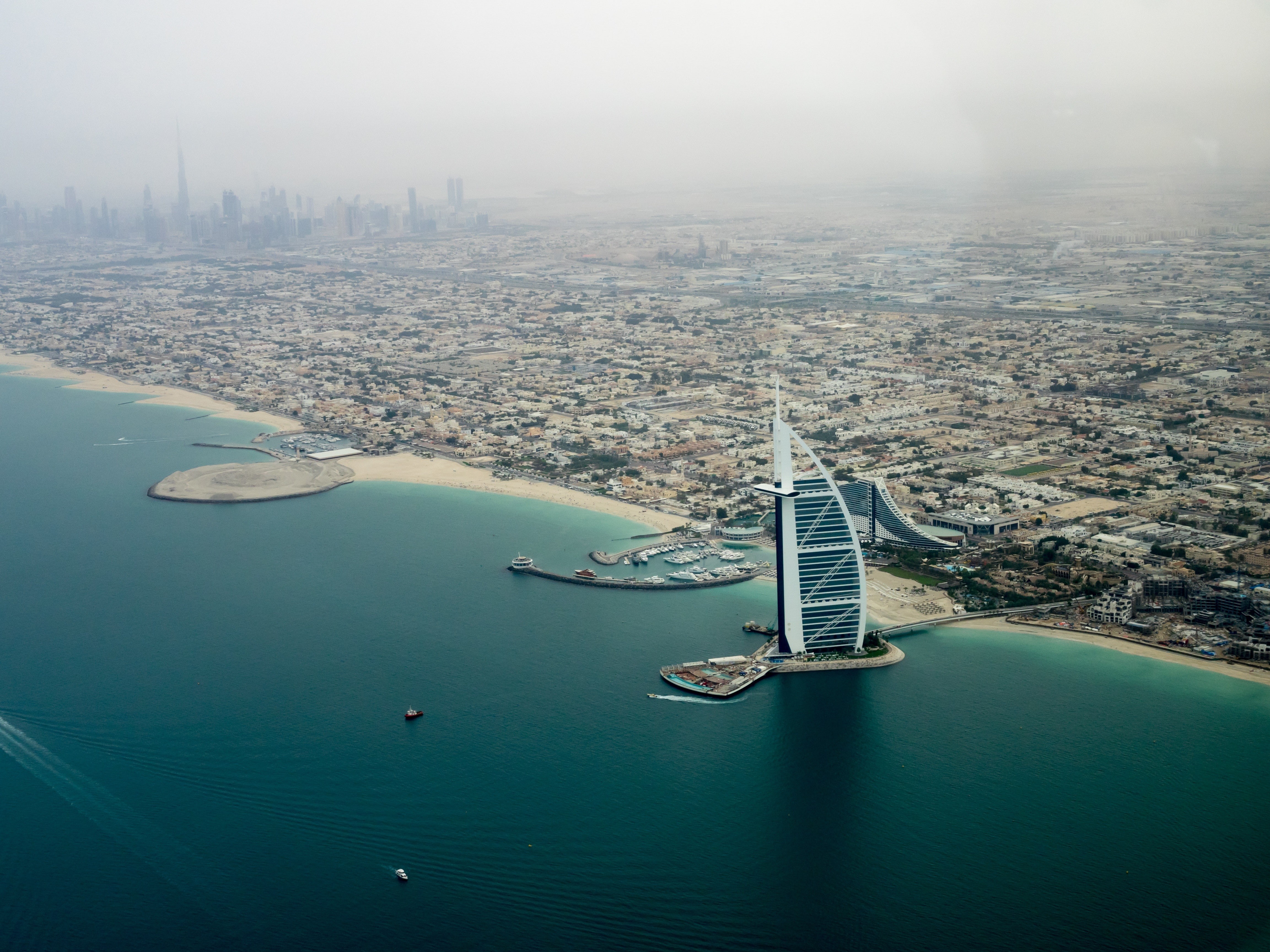 building, architecture, day, aerial view, nautical vessel, built structure, sea, shore, tourism, cityscape, office building exterior, Dubai, connection, HD Wallpaper