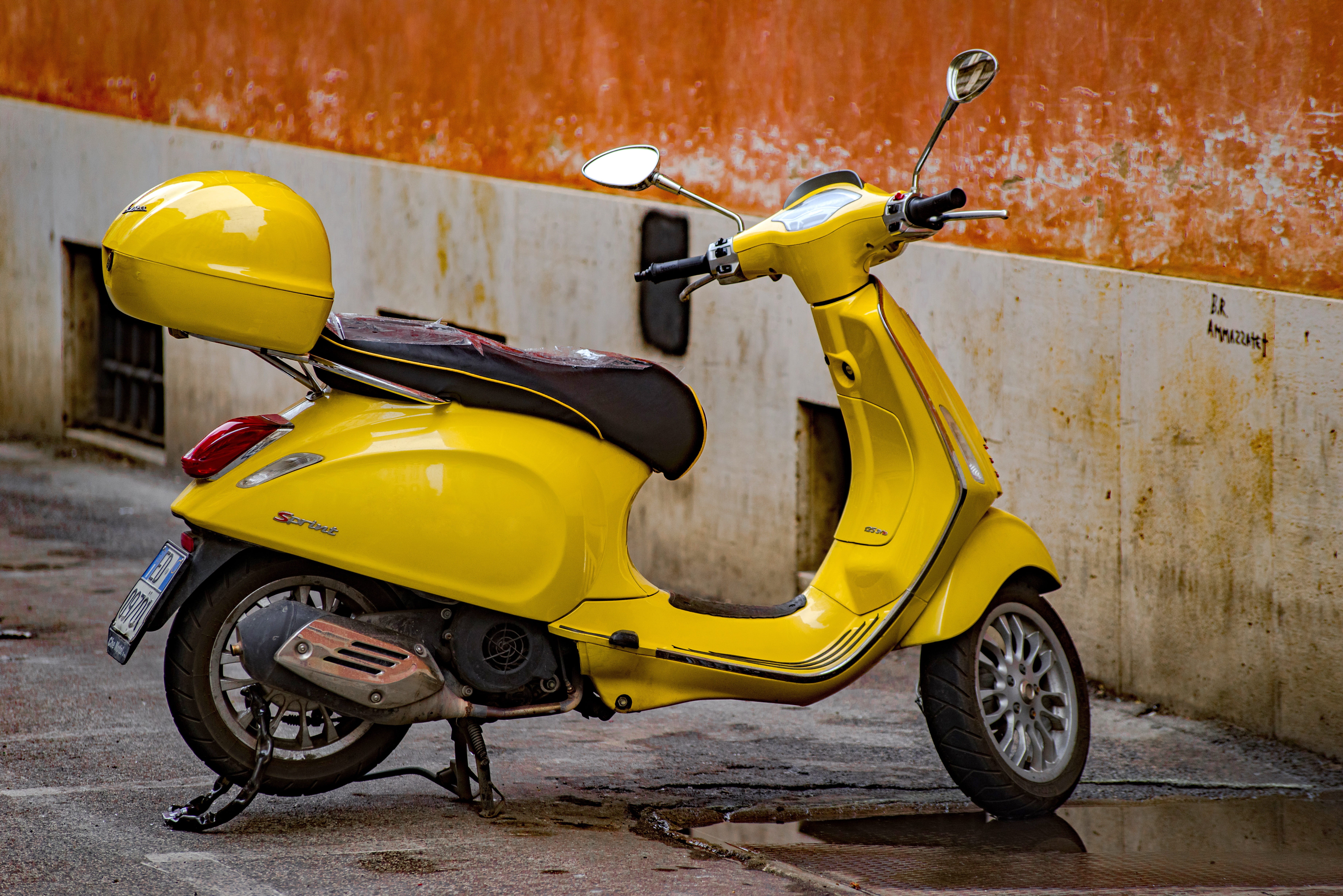 motorbike, motor, transport, 5K, street, transportation, travel, taxi, parked, land vehicle, car, no people, motor scooter, architecture, stationary, city, HD Wallpaper