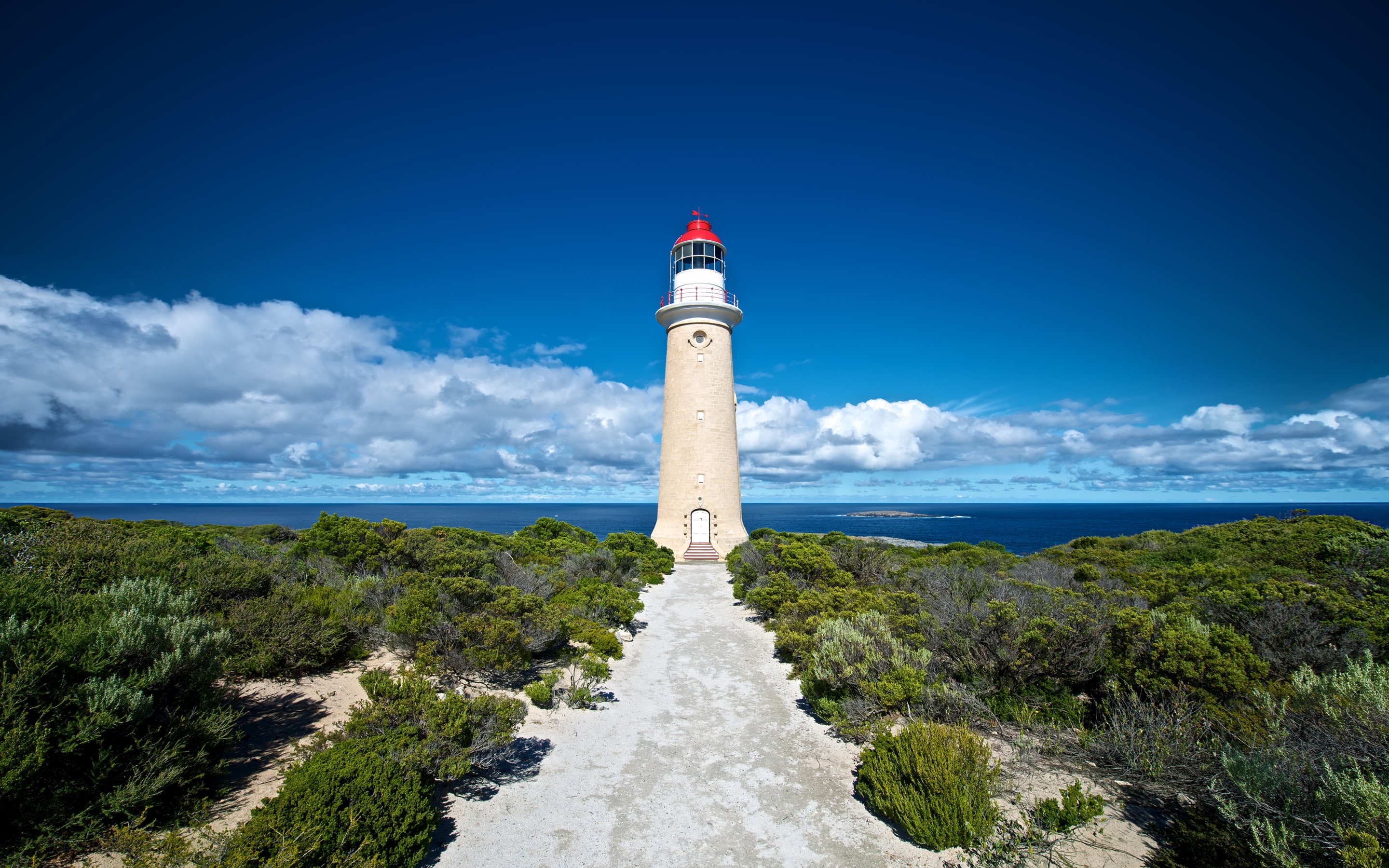 land, guidance, lighthouse, water, architecture, blue, nikond800, sea, direction, australia, lighthouses, cloud - sky, kangaroo, kangarooisland, beach, HD Wallpaper
