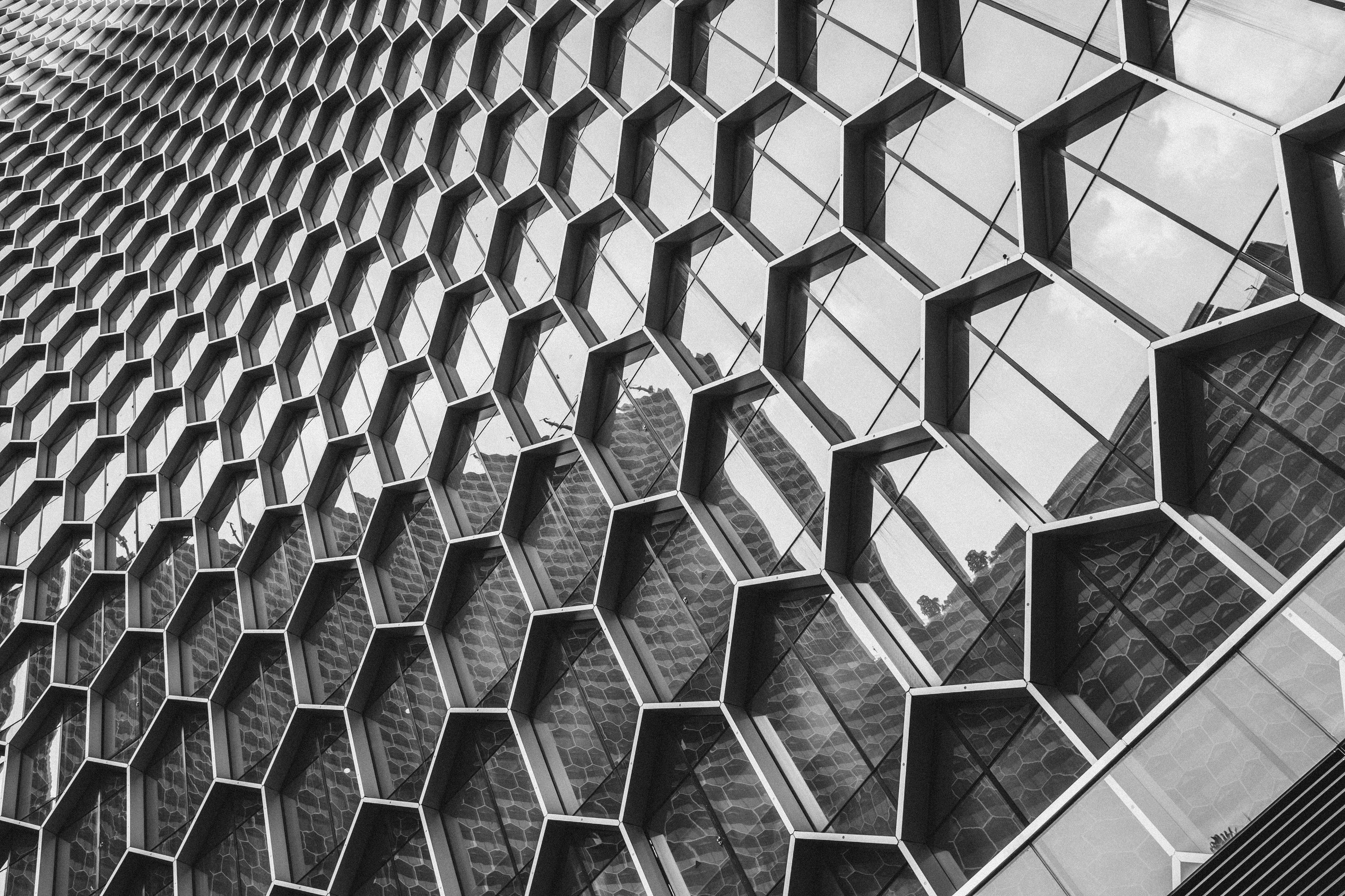 patterns, geometric shape, hexagon, photography, architecture, chrome, art, buliding, backgrounds, 4K, shape, metal, wall, pattern, built structure, architectural, HD Wallpaper