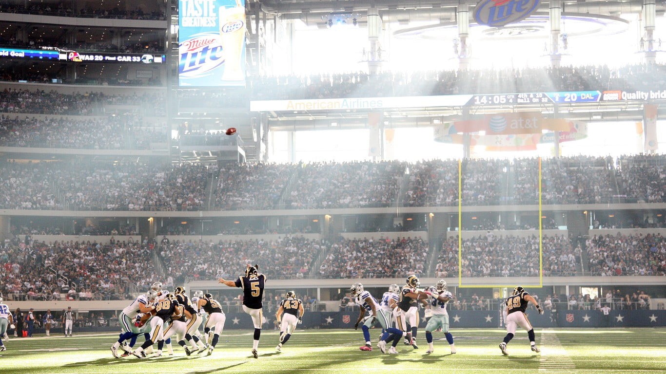 sunlight, sport, men, crowd, soccer field, people, American football, sport , 720P, soccer, spectator, sports clothing, Dallas Cowboys, team sport, competition, HD Wallpaper
