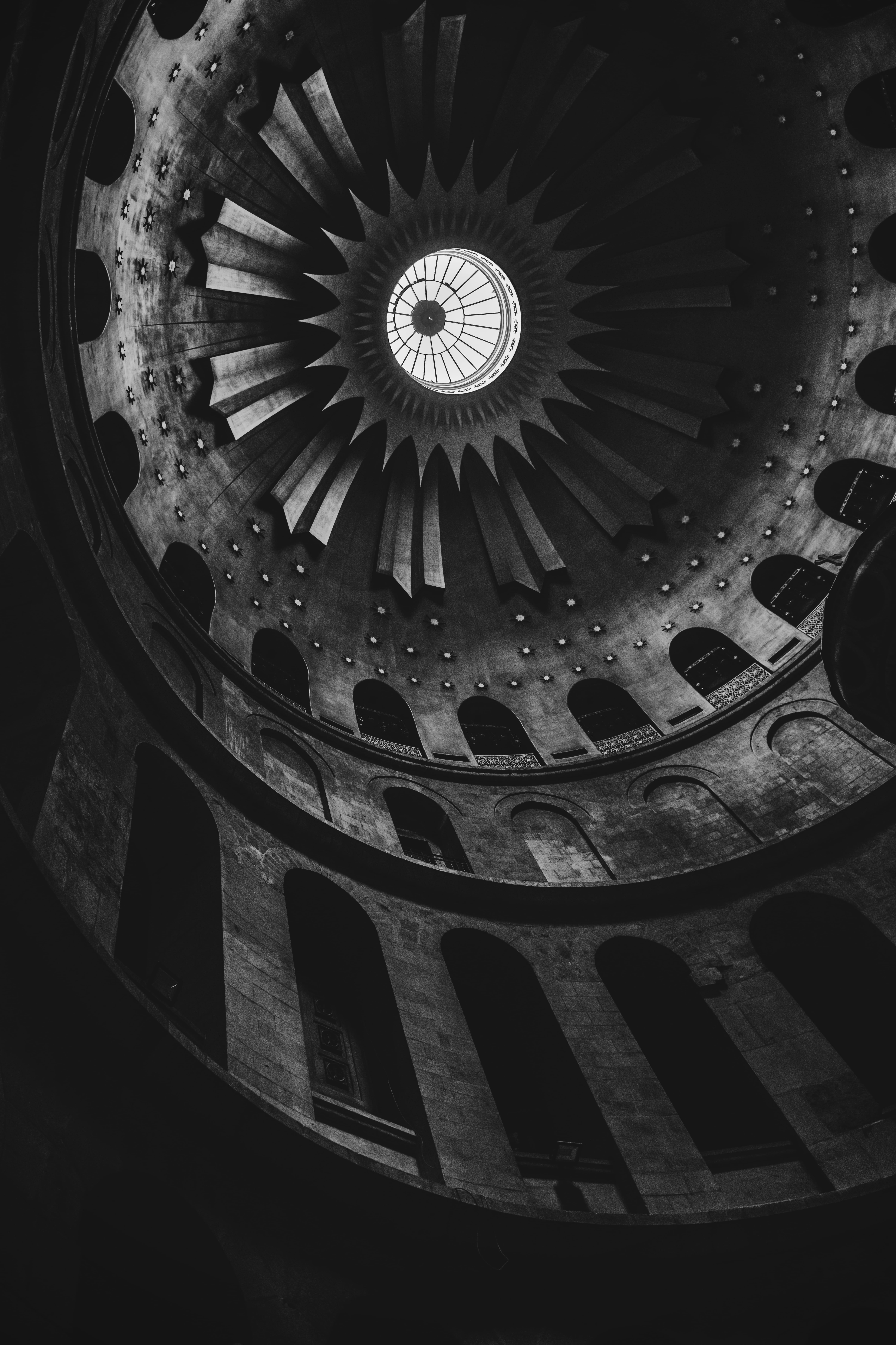 skylight, architectural feature, staircase, low, low angle view, apse, angle, arch, design, crypt, church, directly below, dome, 8K, corridor, full frame, Phone HD Wallpaper