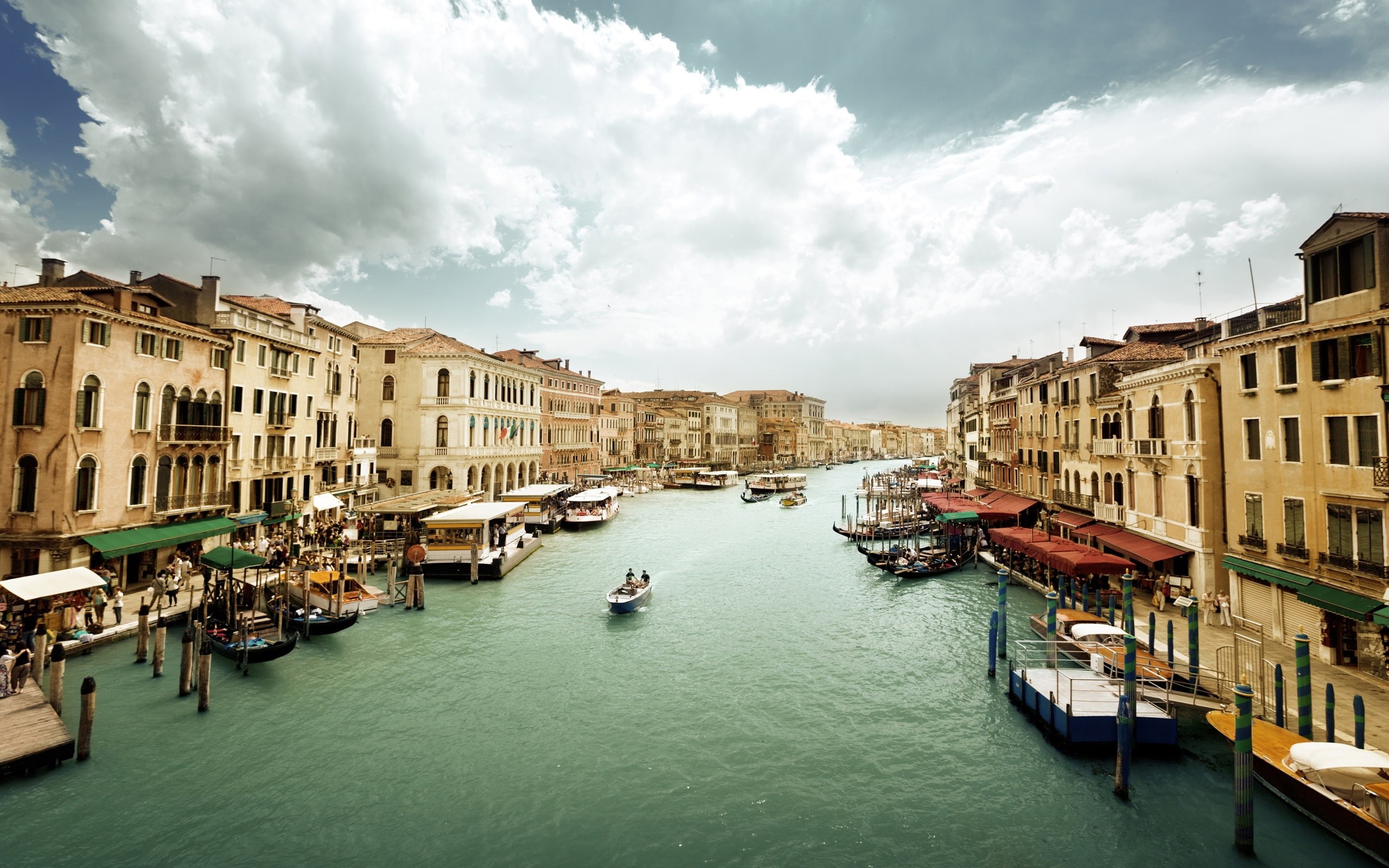 2K, Houses, grande, Boats, Canal, Italy, Cloudy, People, Venice, Sky, Water, HD Wallpaper