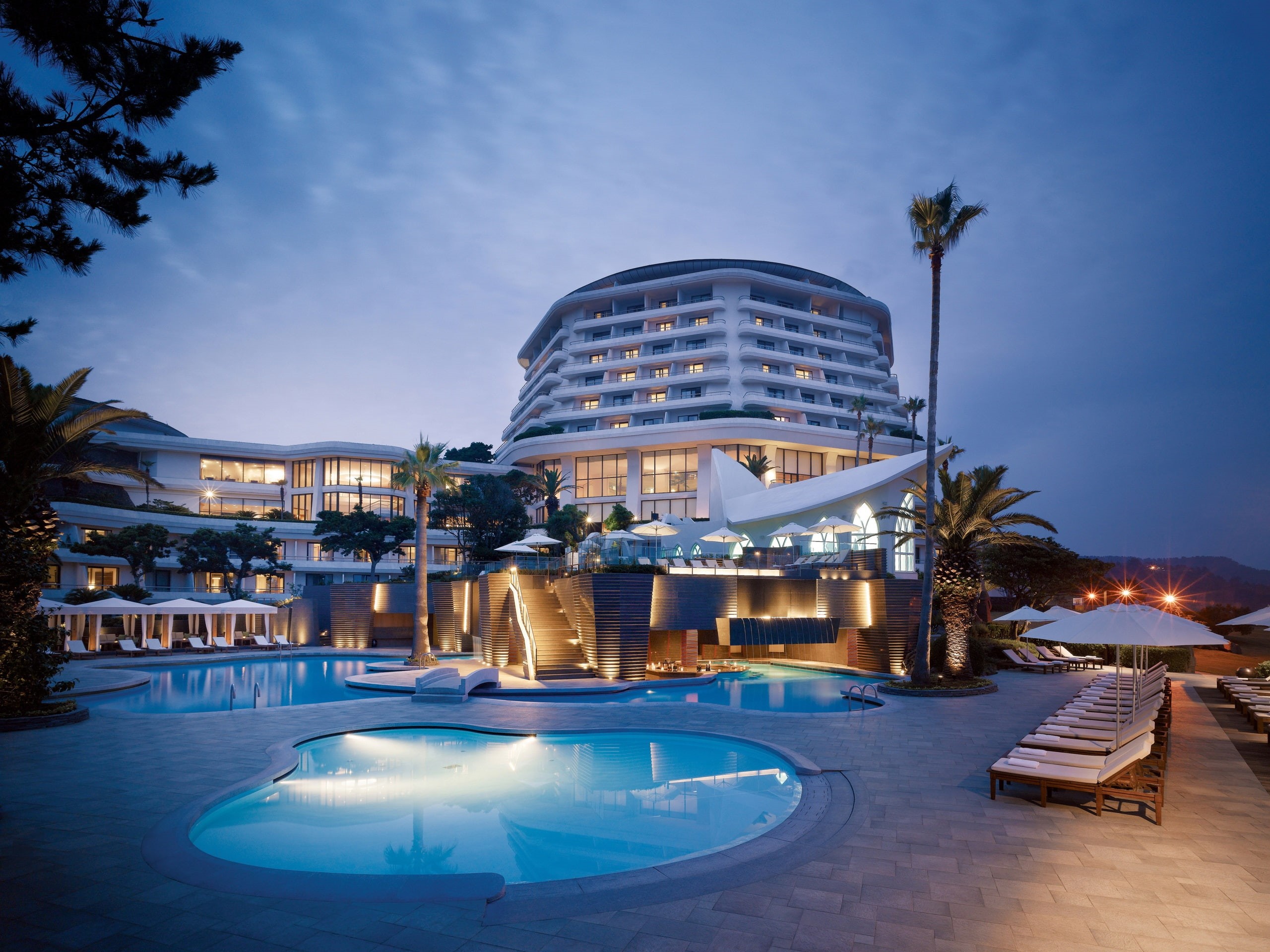 Island, Pool, 2K, Chairs, Lighting, Jeju, Resort, Deck, Korea, HD Wallpaper