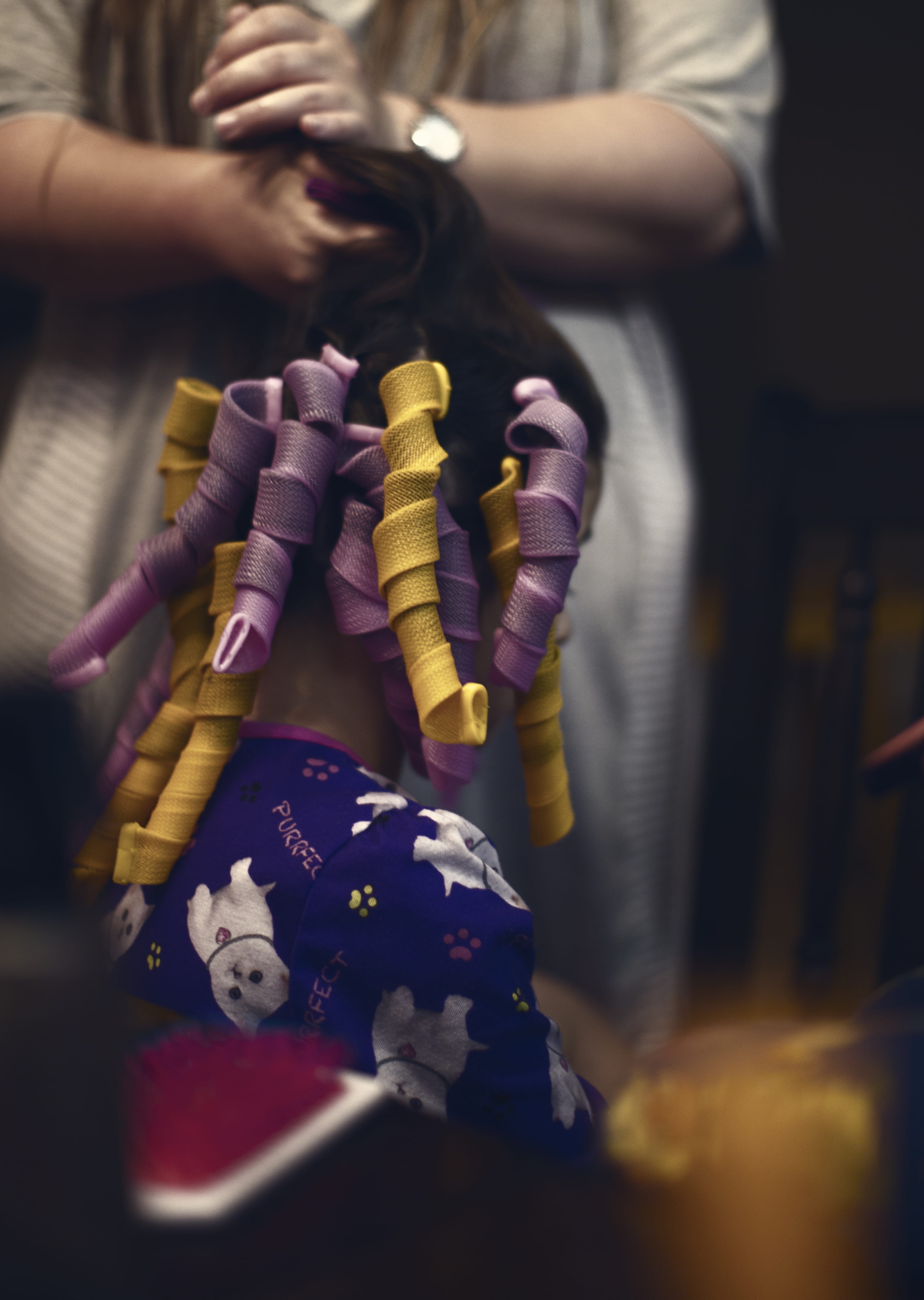 playing, hair, focus on foreground, united states, indoors, creativity, real people, close-up, holding, lake jackson, midsection, human body part, unrecognizable person, Phone HD Wallpaper