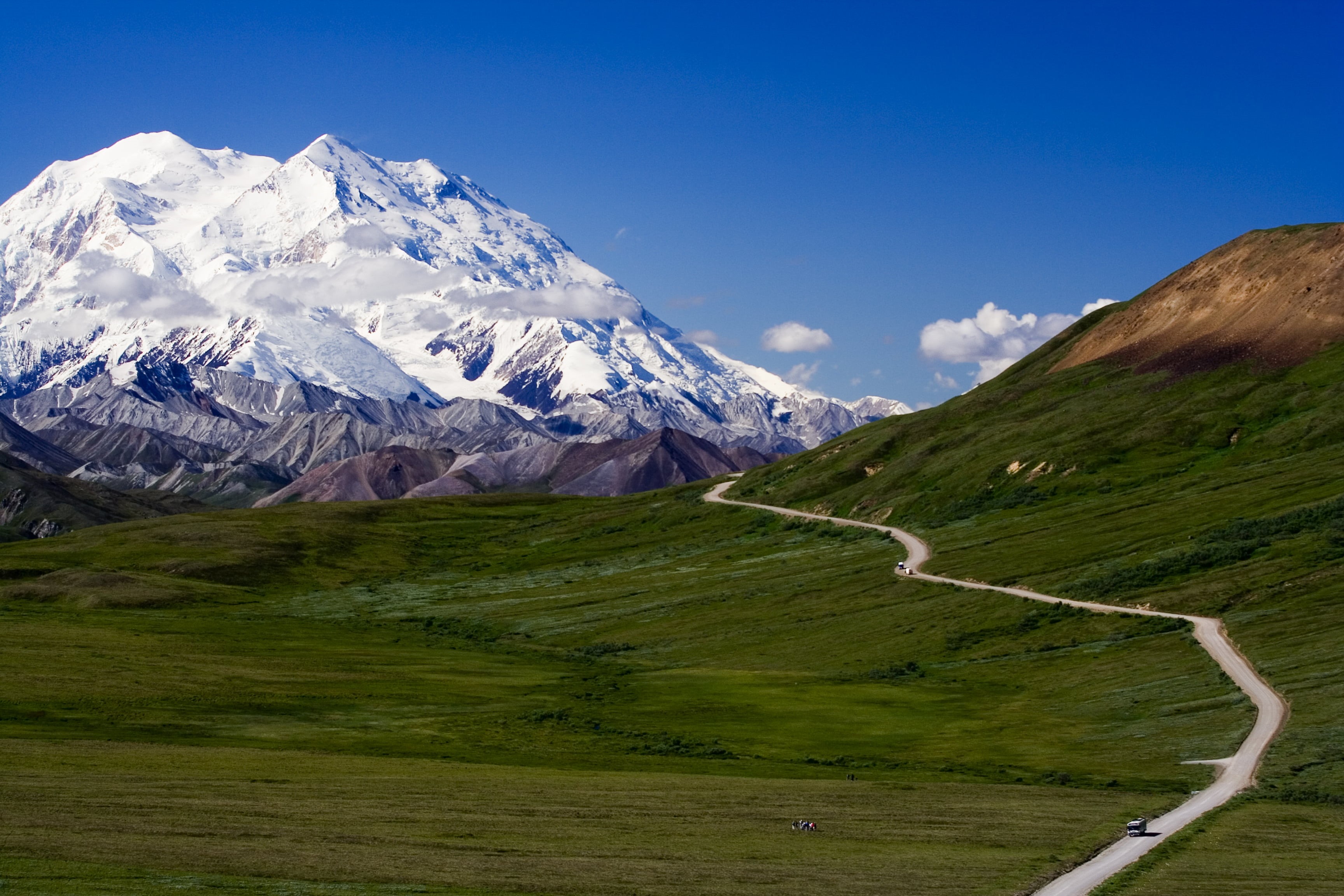 special, Road to, lon, Mt, Alaska, snow, mountain, mountain Range, 2K, aerial photo, near, green, Society, aerial, covered, green mountain, photo, landscape, HD Wallpaper