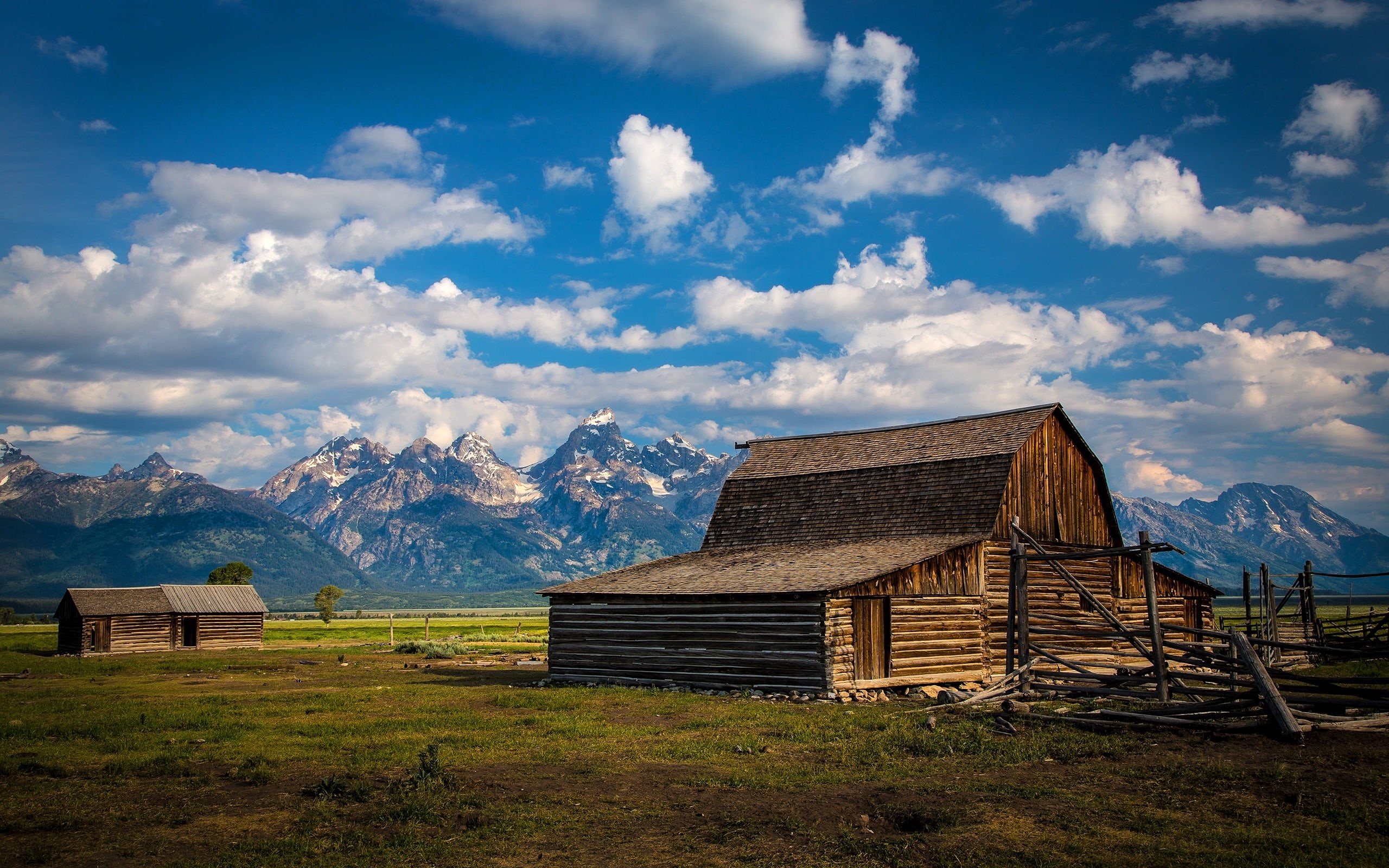 non-Urban Scene, autumn, teton Range, hut, day, european Alps, building exterior, tranquil scene, no People, 2K, nature, grand Teton National Park, green Color, HD Wallpaper