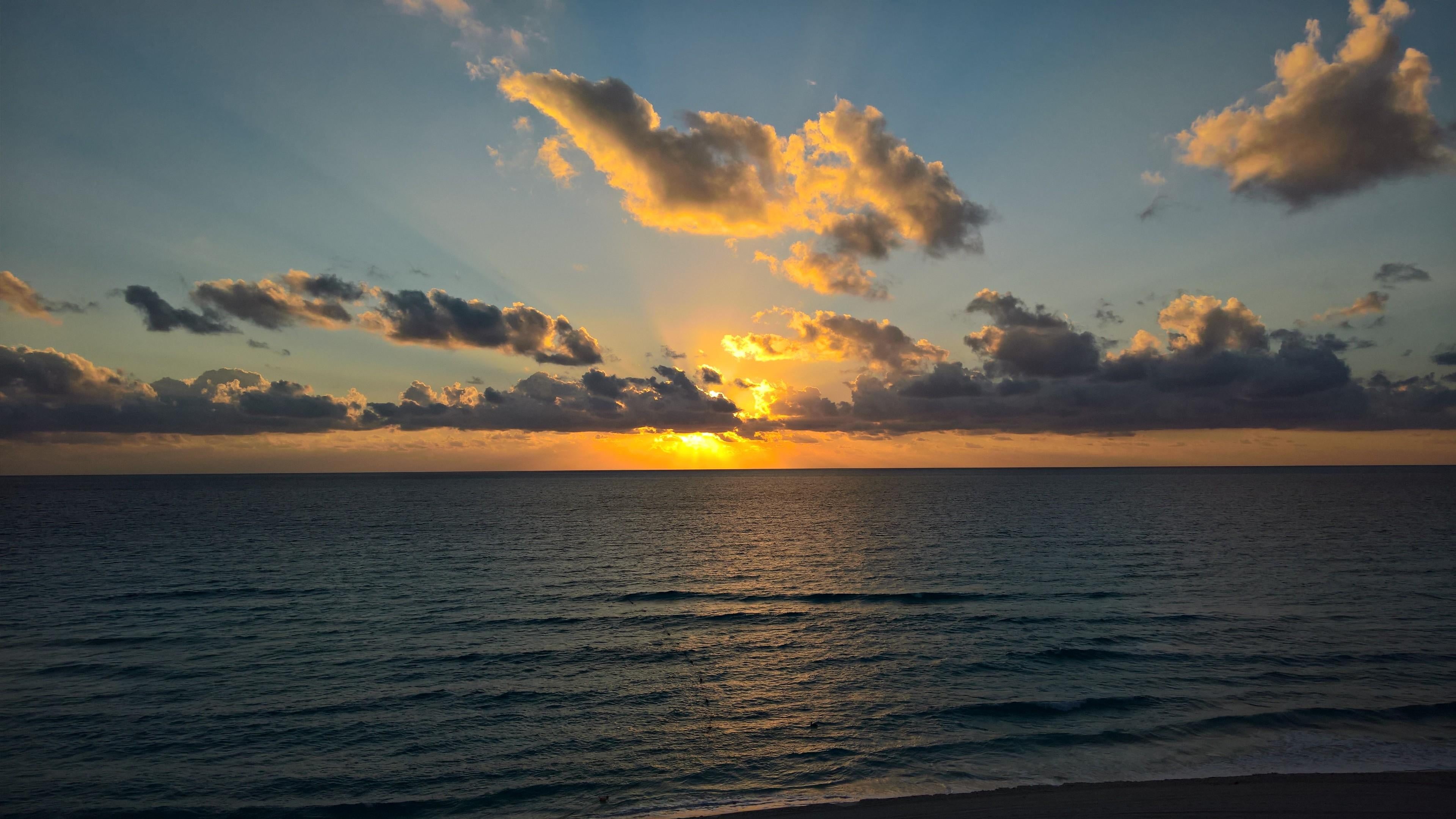 cloud - sky, cloud, waterfront, cancun, tranquil scene, waterscape, orange color, beach, landscape, sun, water, beauty in nature, heaven, sunrise, seascape, HD Wallpaper