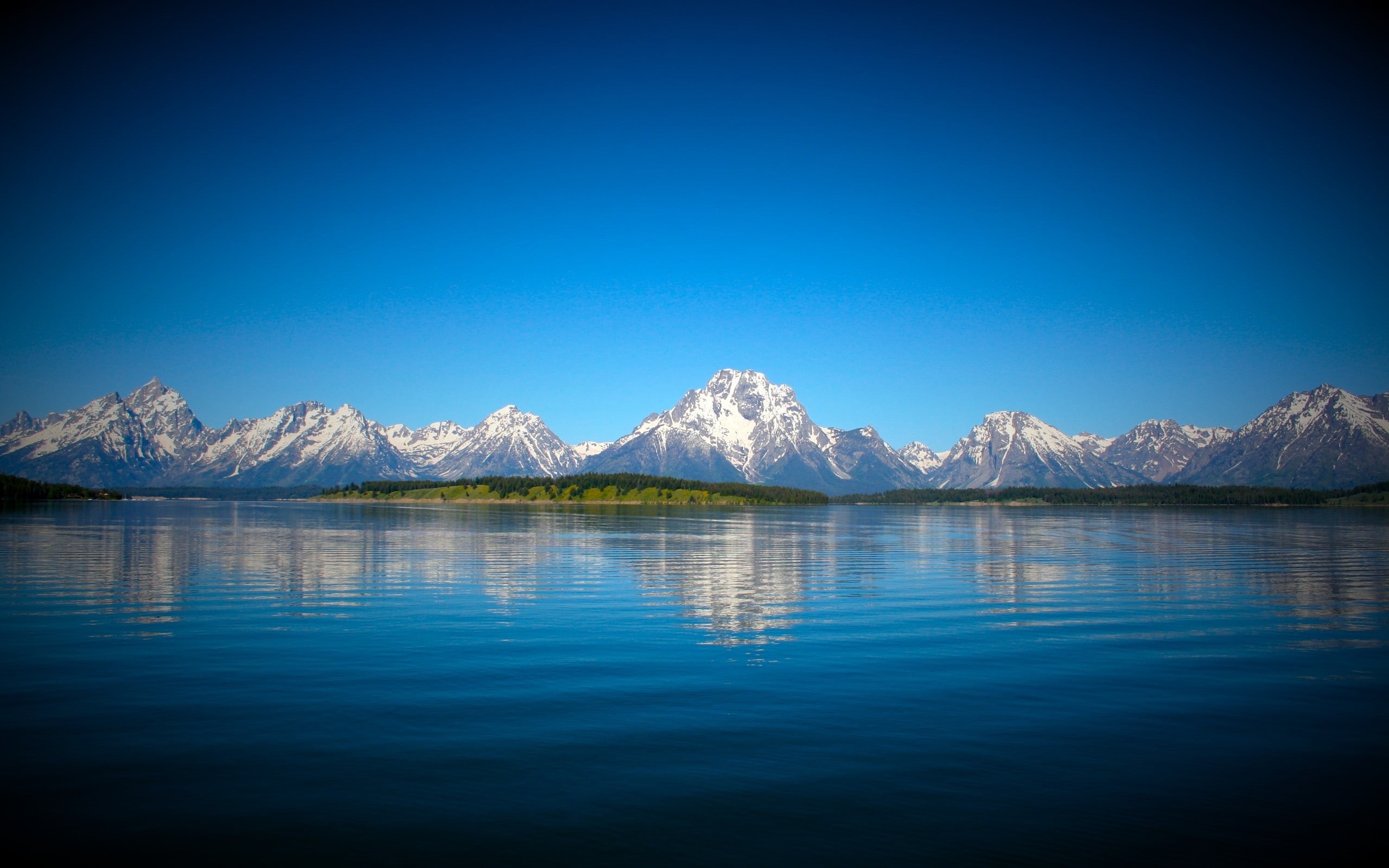 mountain range, day, blue, beauty in nature, sky, scenics - nature, water, idyllic, non-urban scene, mountains, reflection, nature, 2K, waterfront, tranquil scene, HD Wallpaper