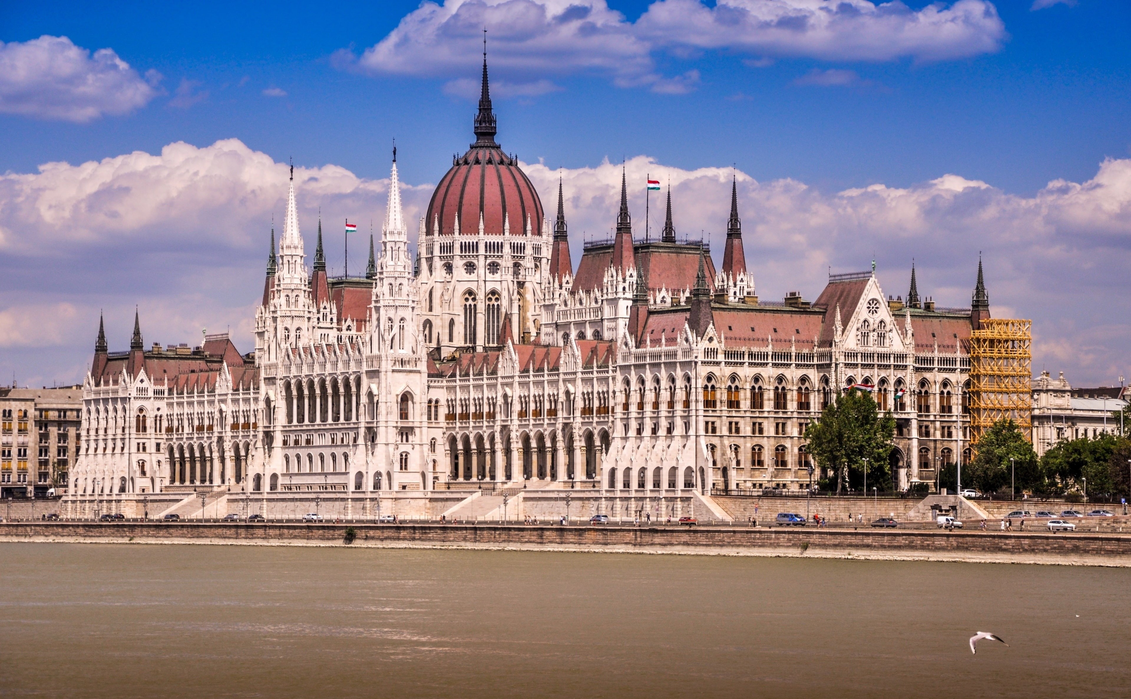 facade, GothicRevival, touristdestination, landmark, building exterior, Europe, cloud - sky, the past, sky, City, cityscape, Gothic, Architecture, Tour, HD Wallpaper