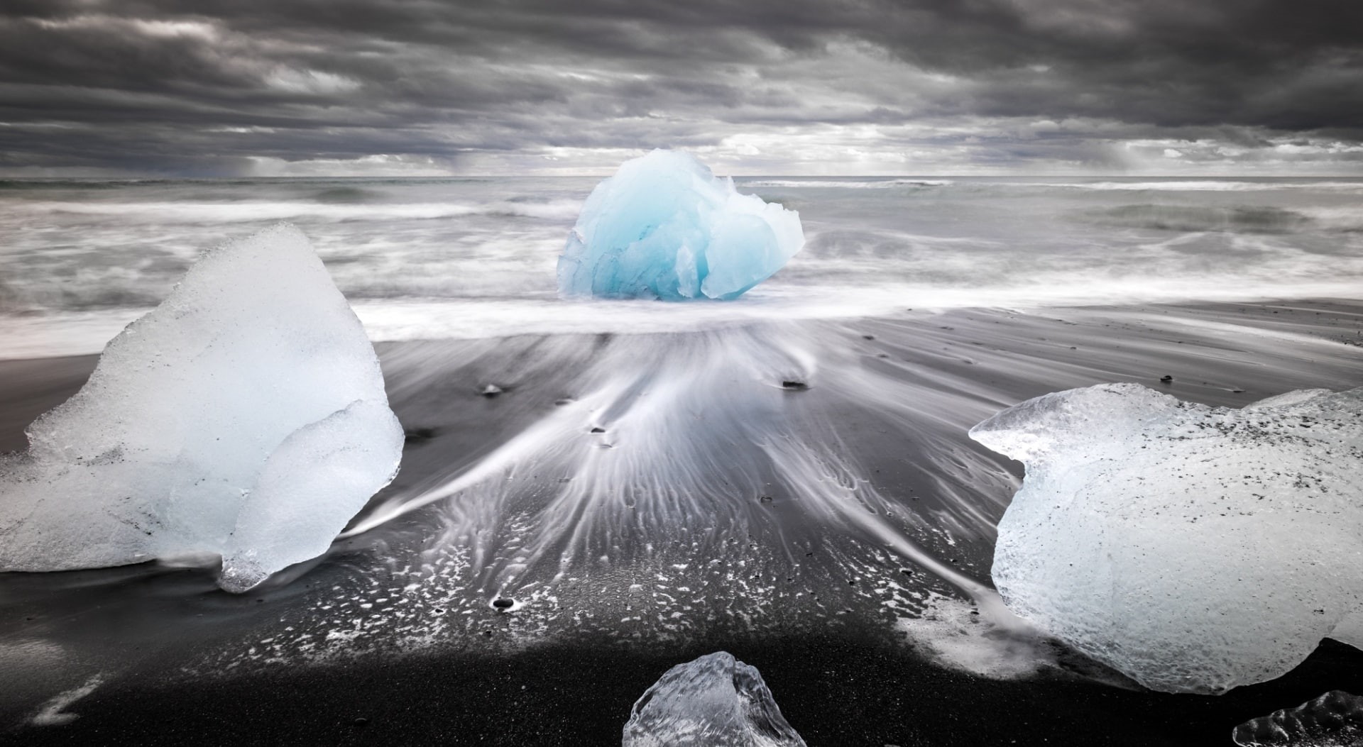 melting, no people, iceberg, outdoors, Nature, winter, Landscape, Iceland, jokulsarlon, lagoon, tourism, iceberg - ice formation, Glacier, Sand, famous, HD Wallpaper