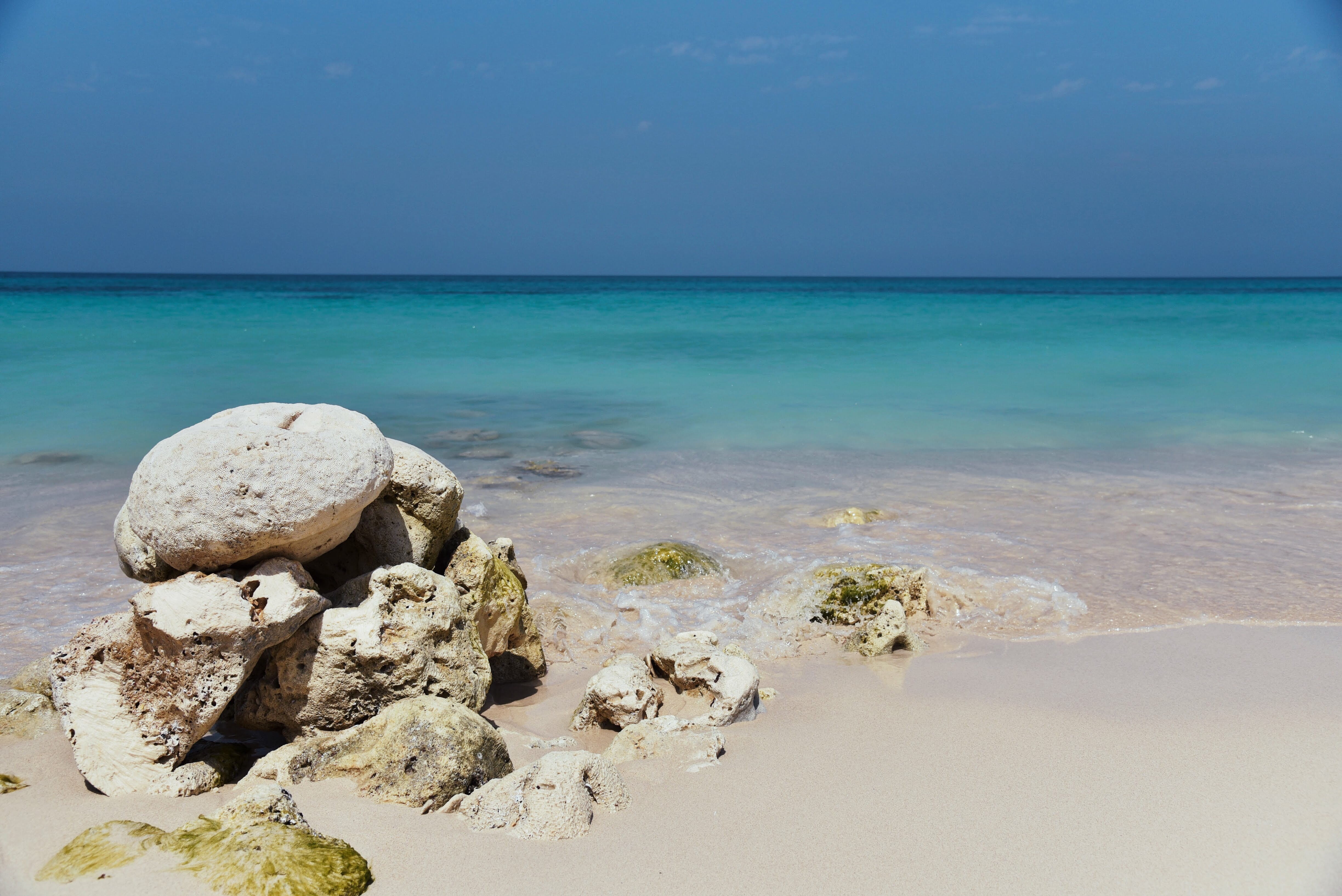 beach, tranquil scene, turquoise colored, nature, rock, land, non-urban scene, sea, horizon, 4K, beauty in nature, rock - object, cartagena, ocean, sky, HD Wallpaper