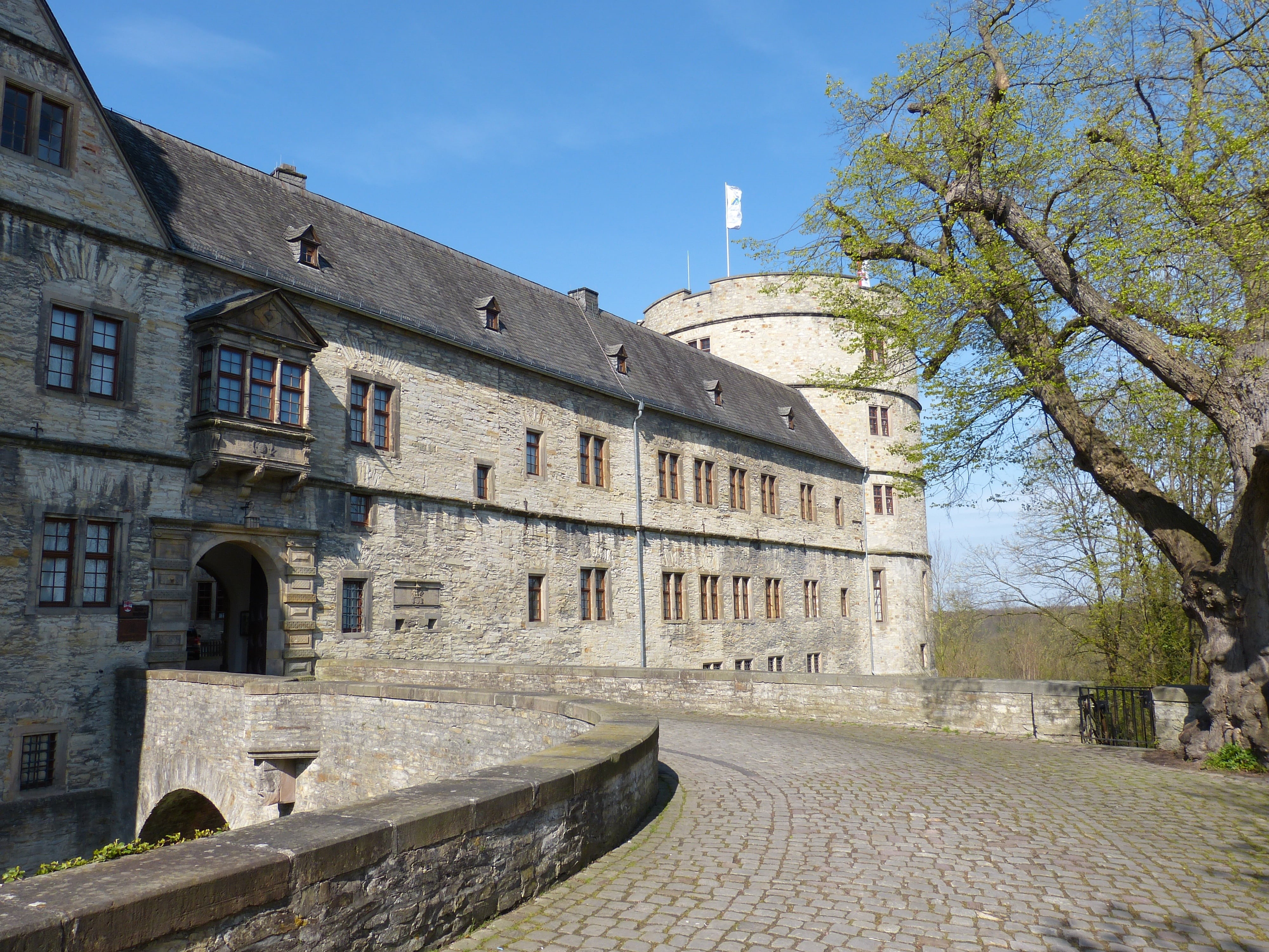 castle tower, nature, day, plant, sky, castle, clear sky, medieval, window, architecture, 4K, tower, wewelsburg, city, sunlight, the past, travel destinations, HD Wallpaper