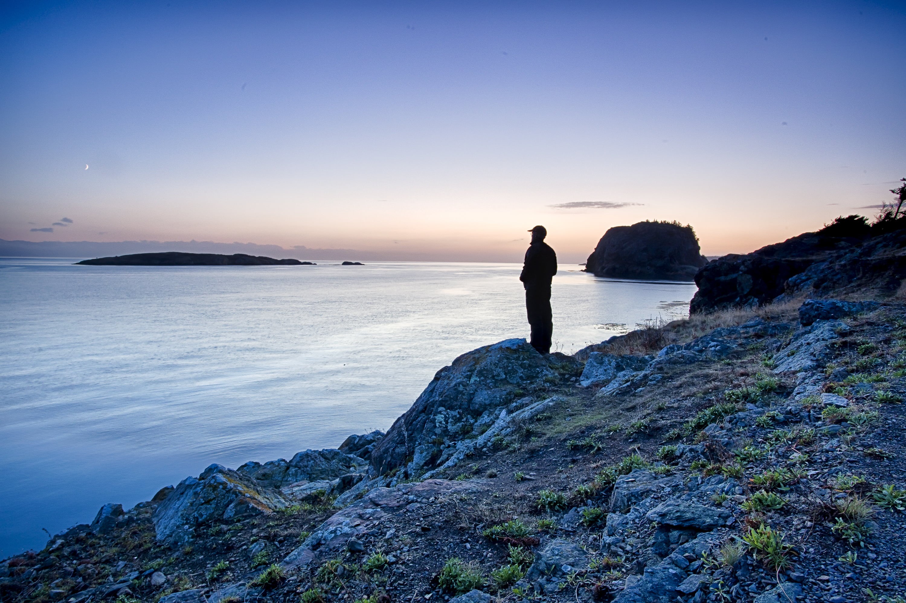 2K, escape, urban, person, wearing, juan, national historic trail, Takeover, monument, sea, Bucket List, outdoors, sunset, silhouette, blue, standing, HD Wallpaper