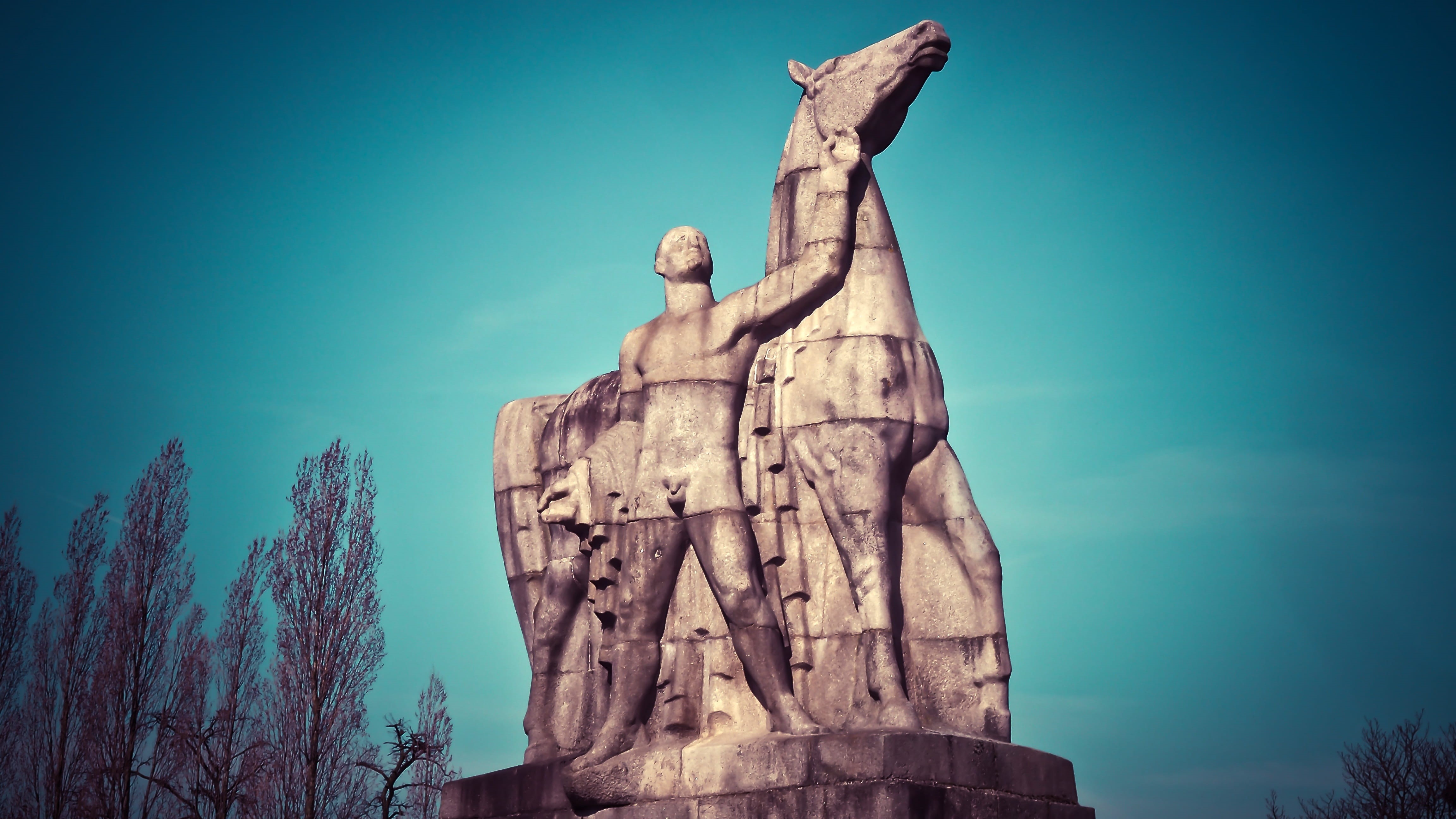 no people, man, clear sky, figures, Statue, representation, düsseldorf, stone sculpture, Art, sky, human representation, creativity, day, outdoors, the past, HD Wallpaper