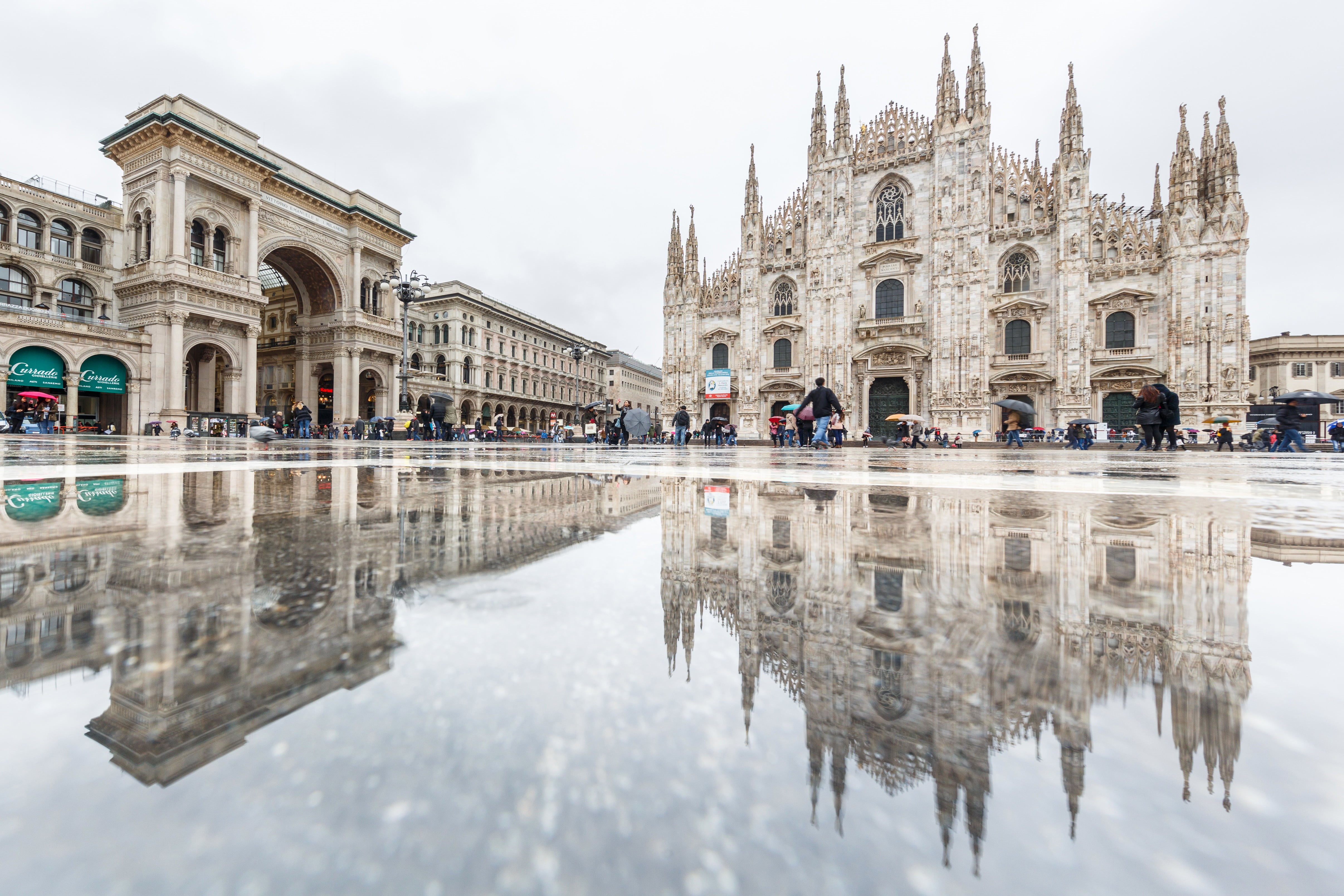 architecture, belief, Milan, nature, building, travel, history, the past, religion, place of worship, passage, incidental people, 4K, building exterior, HD Wallpaper