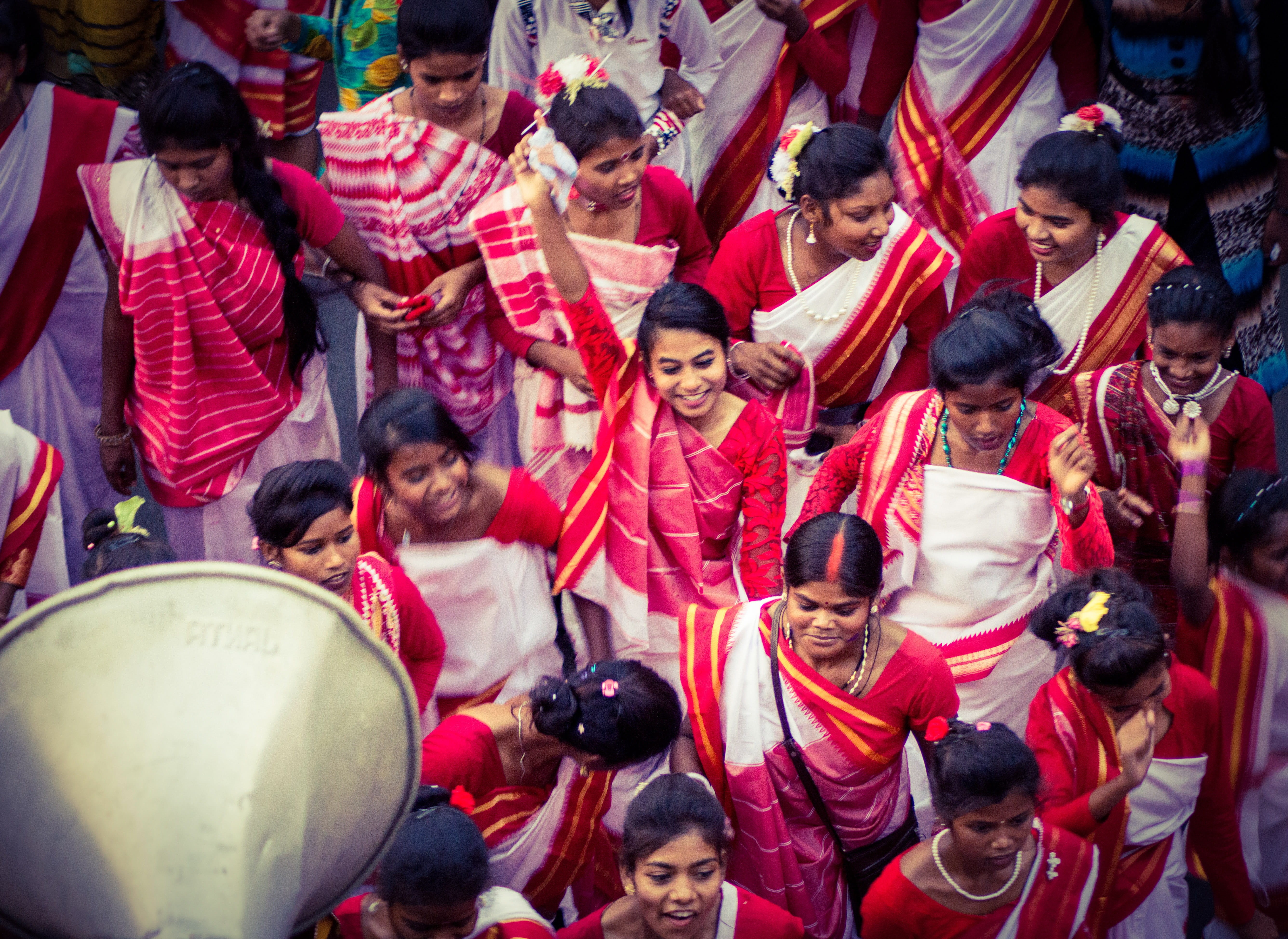 togetherness, looking, folk, dancing, tribe, clothing, men, day, 5K, sport, incredible india, large group of people, sarhul, beats, india, crowd, group of people, HD Wallpaper