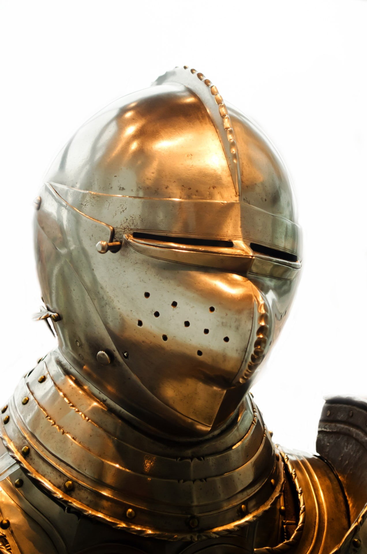 shiny, history, steel, still life, knight - Person, no people, soldier, metal, architecture, armed Forces, background, work Helmet, armor, protection, military, Phone HD Wallpaper