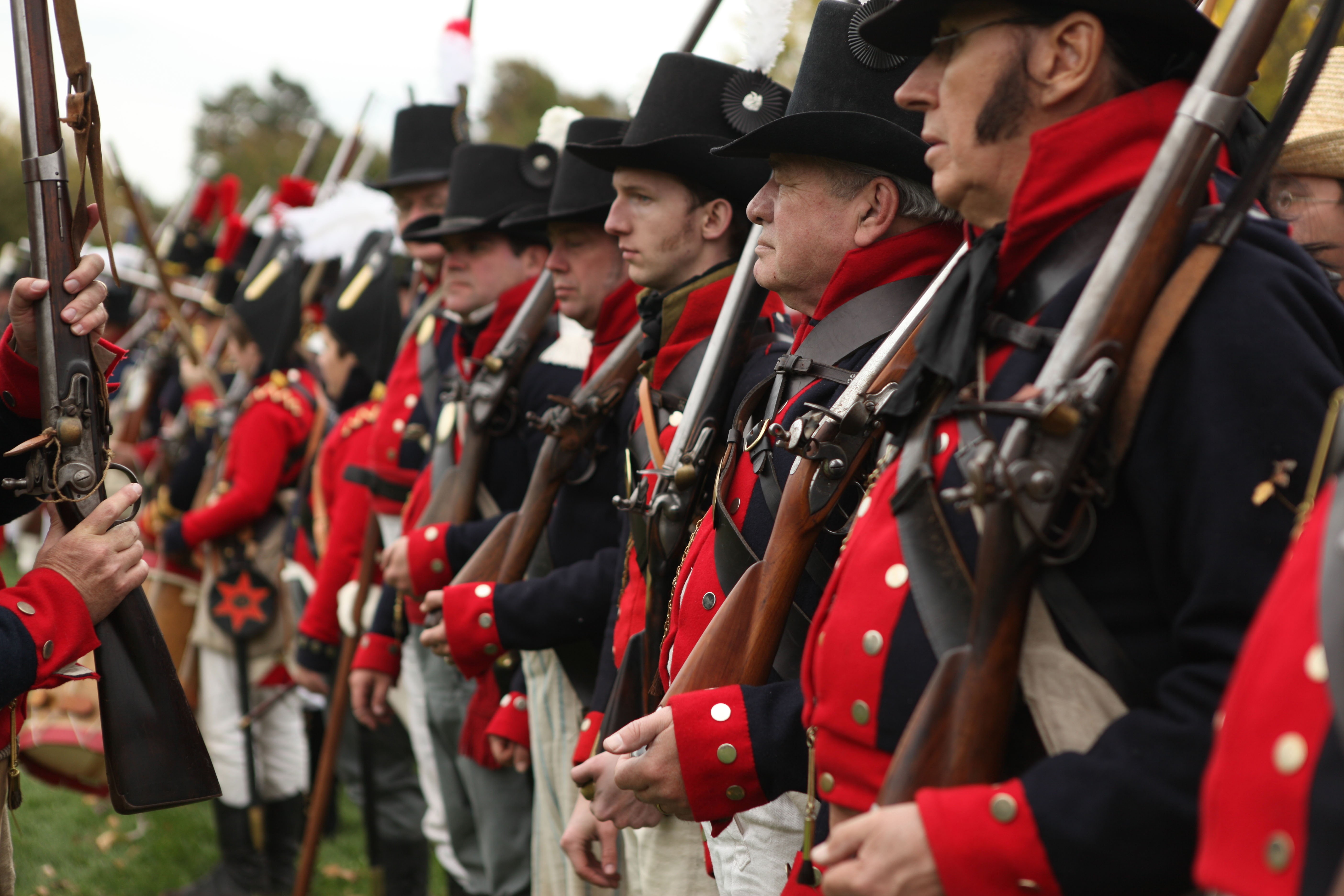 uniform, lining, 5K, clothing, outdoors, conflict, arts culture and entertainment, military uniform, real people, civil, musical instrument, day, group, HD Wallpaper