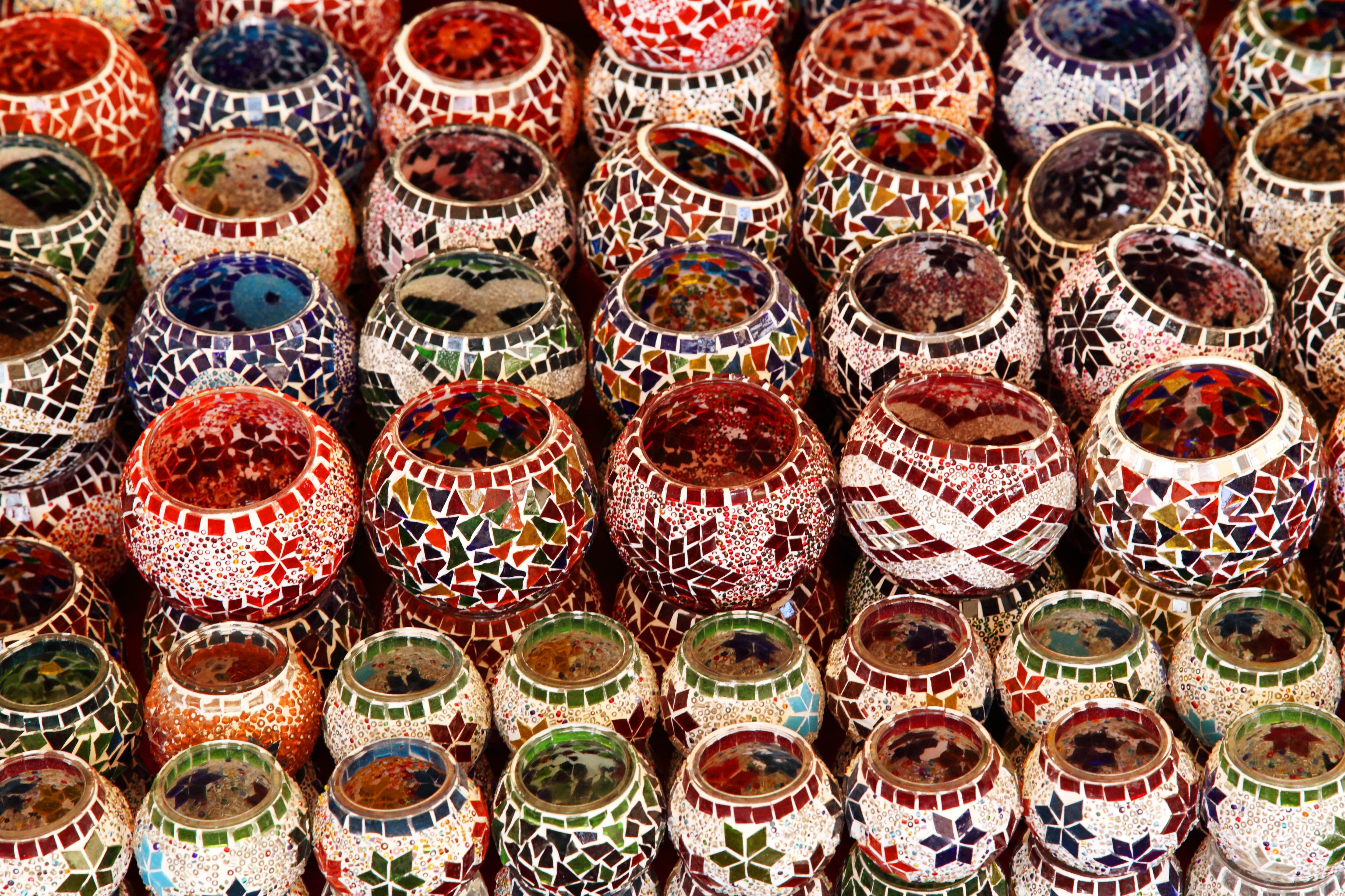 variation, no people, pottery, ceramic, in a row, bright, lamp, retail display, consumerism, retail, traditional, choice, pattern, turkish, souvenir, backgrounds, HD Wallpaper