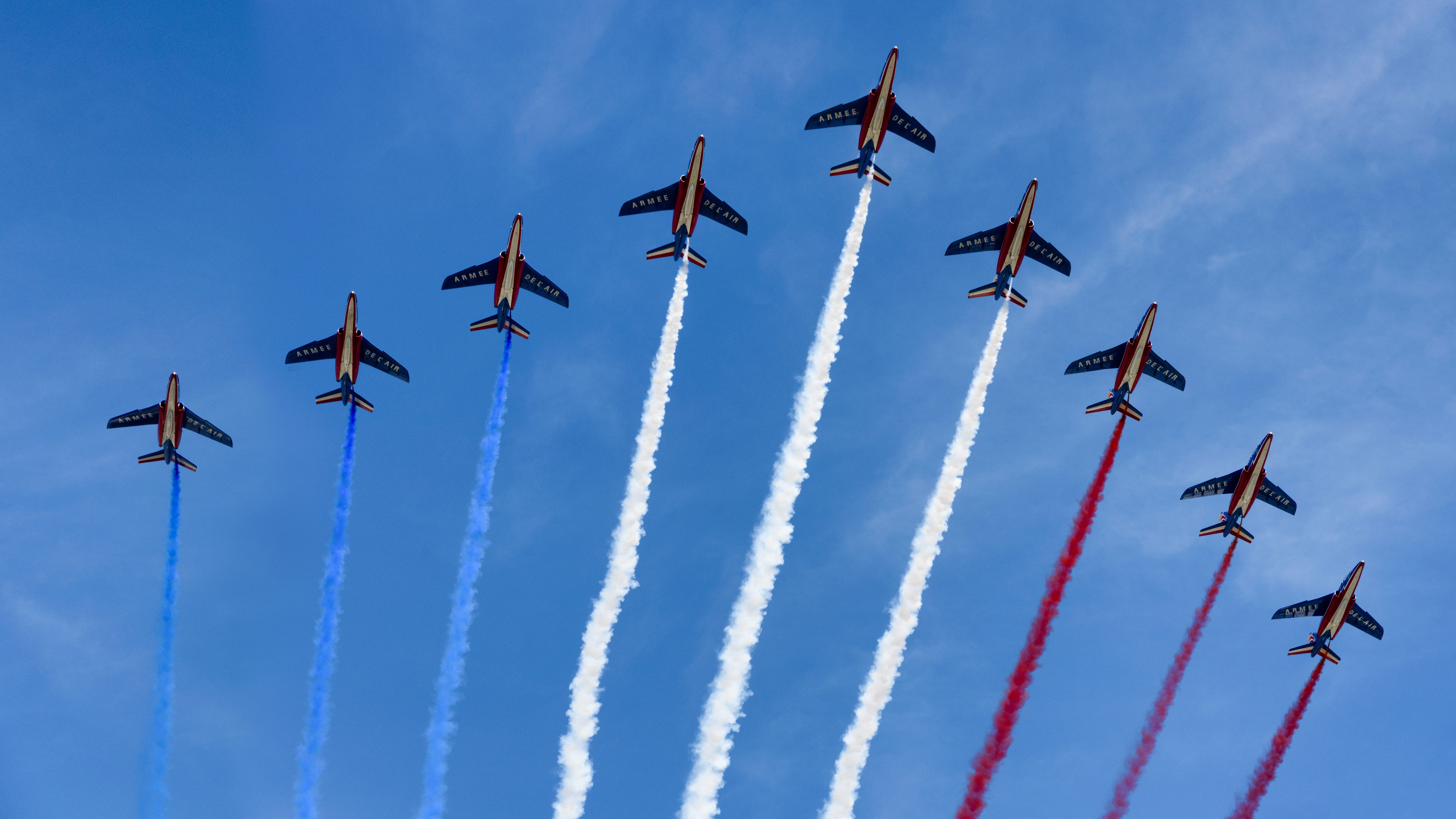 skill, nature, photography, outdoors, airshow, smoke - physical structure, blue, flying, white, vapor trail, plane, aircraft, symbol, day, bastille, teamwork, HD Wallpaper